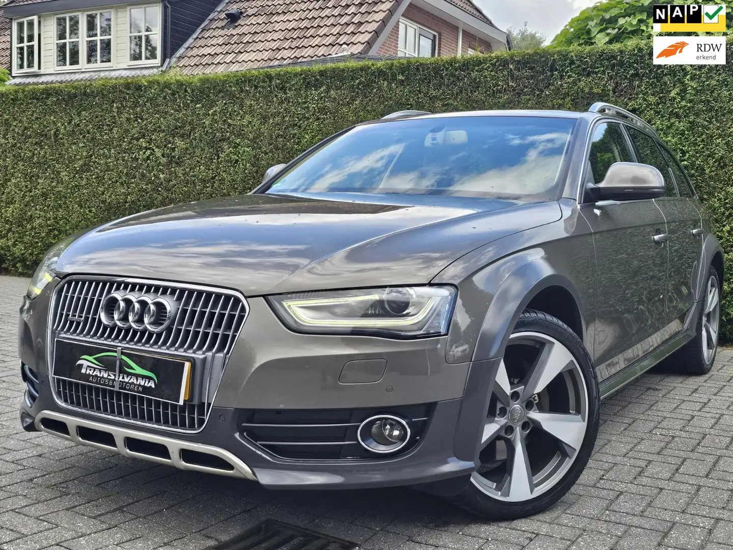 Audi A4 allroad quattro 2.0 TFSI Pro Line Brown - 1