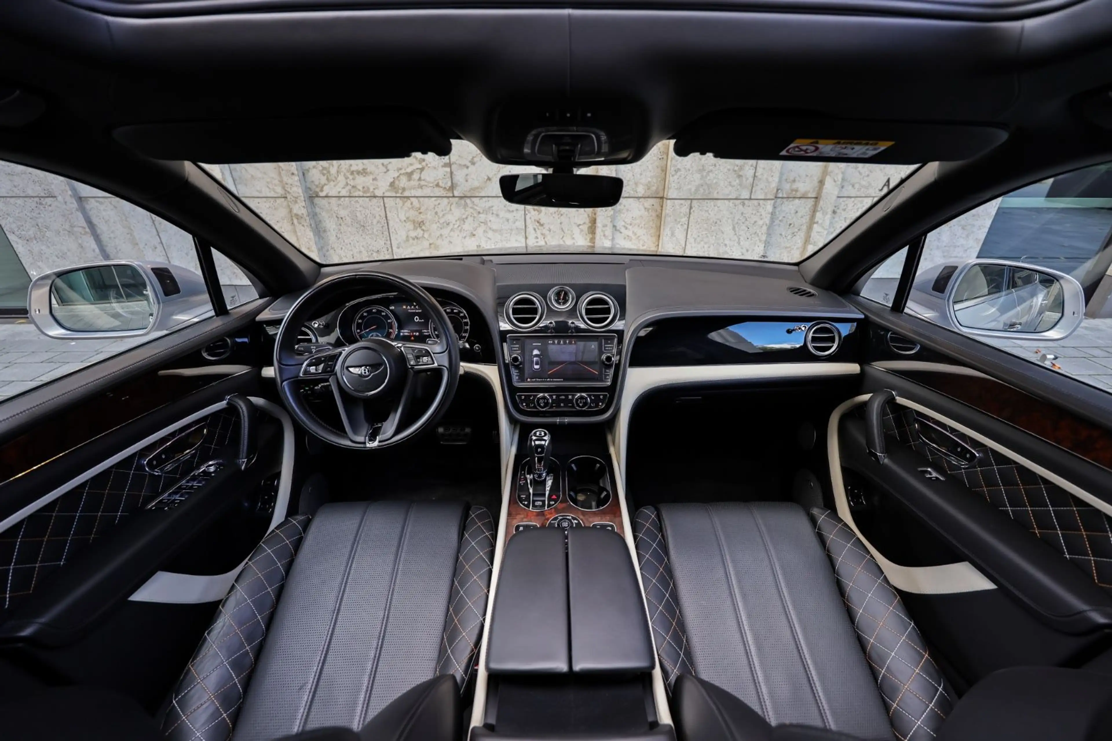 Bentley Bentayga Mulliner W12 | Duo-Tone | 4-Sitzer — photo 8