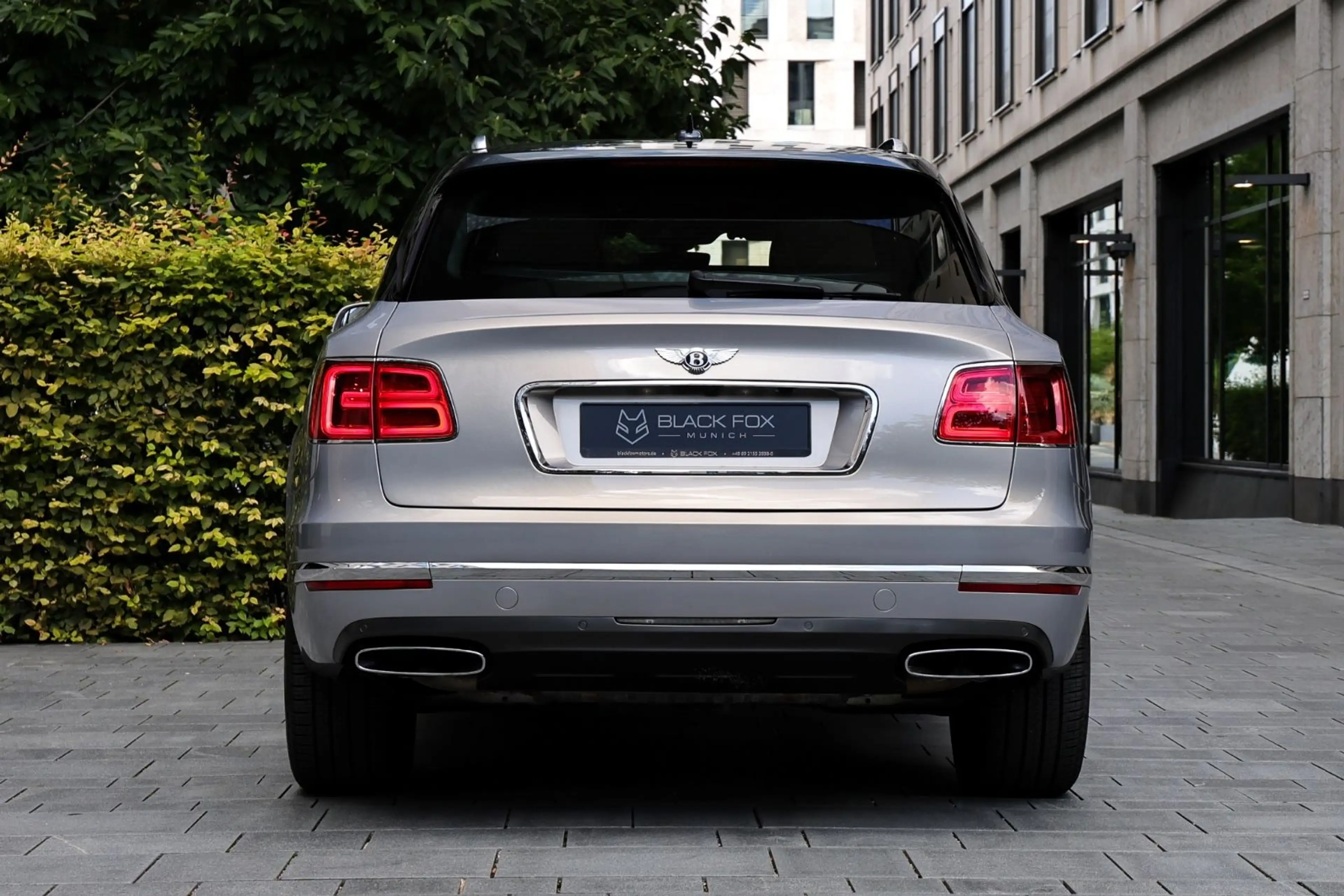Bentley Bentayga Mulliner W12 | Duo-Tone | 4-Sitzer — photo 3