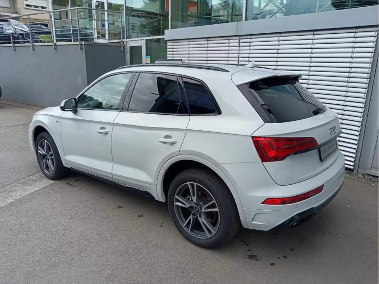 Audi Q5 S-line 40 TDI quattro s-tronic Blanc - 2