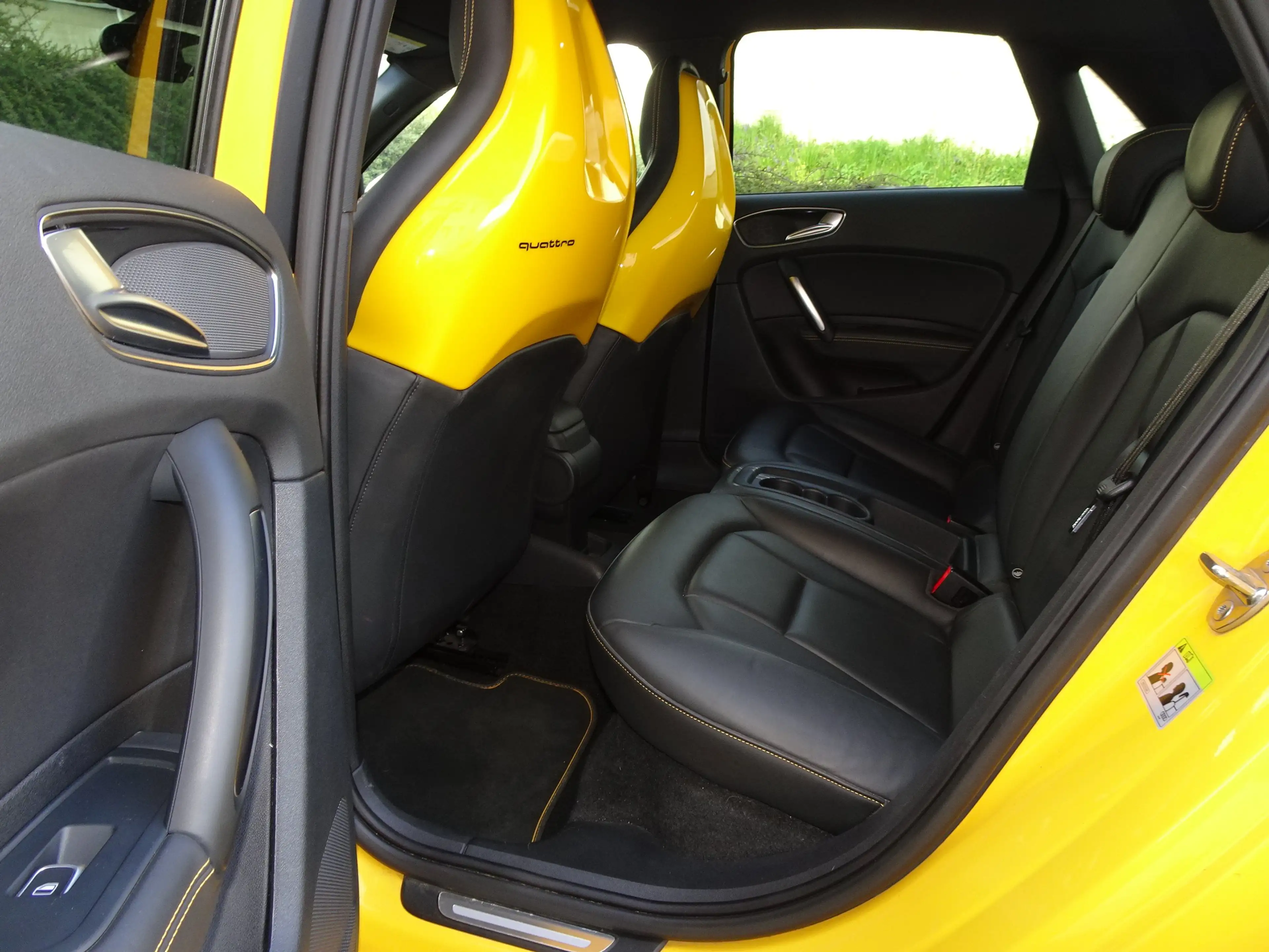 Audi S1 2.0 TFSI quattro — photo 12