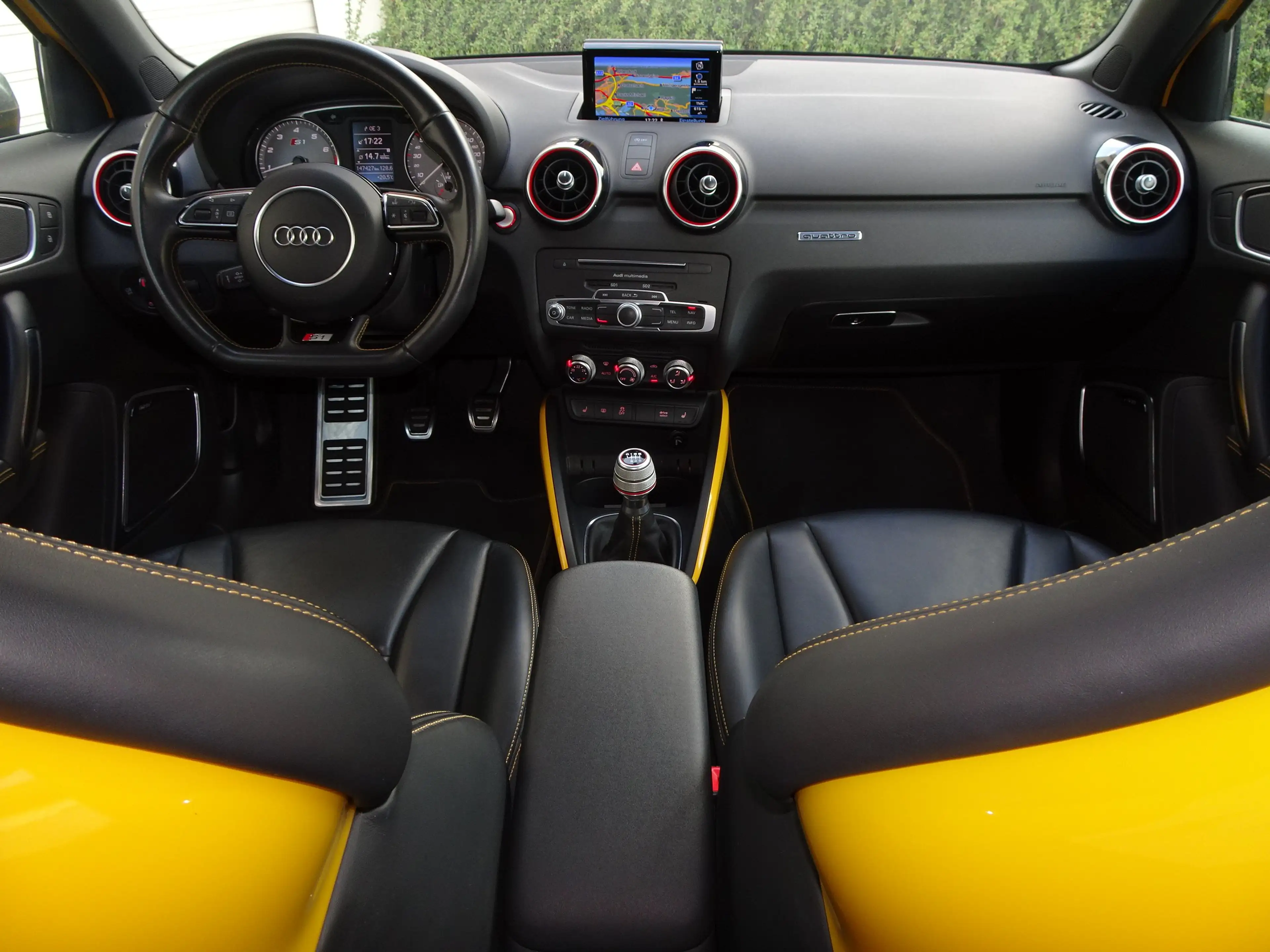 Audi S1 2.0 TFSI quattro — photo 7