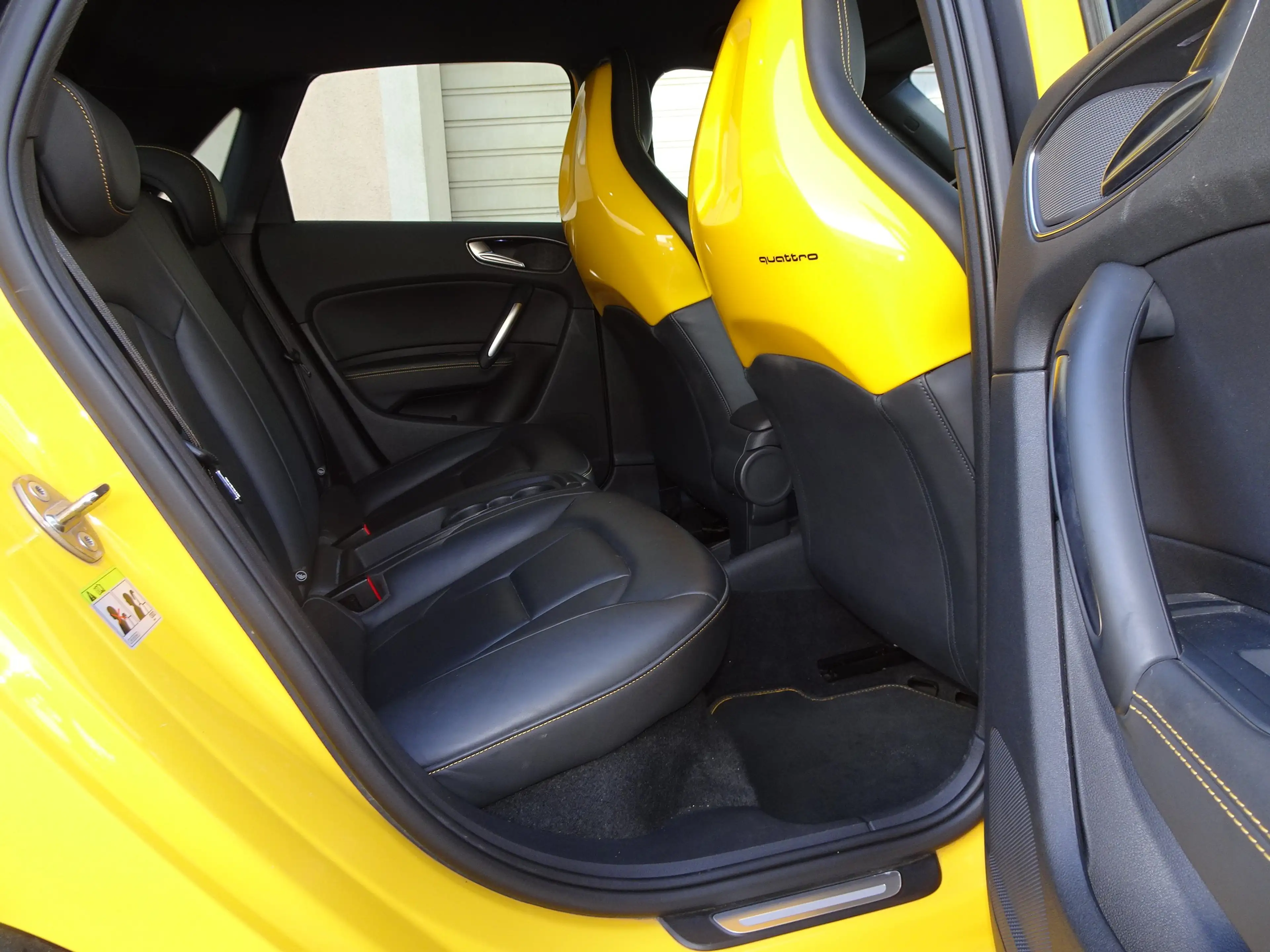Audi S1 2.0 TFSI quattro — photo 11