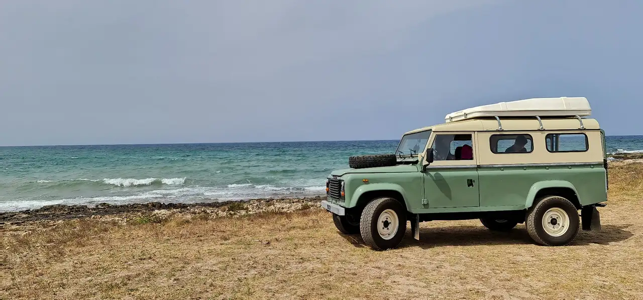 Land Rover Defender 110 2.5 Hard Top, foto 9