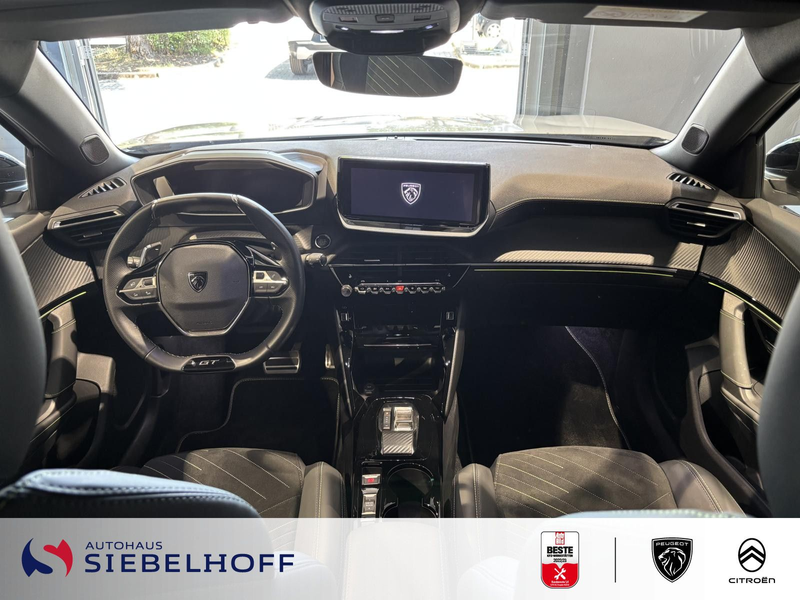 Peugeot 2008 GT PureTech 130 EAT8 — photo 10