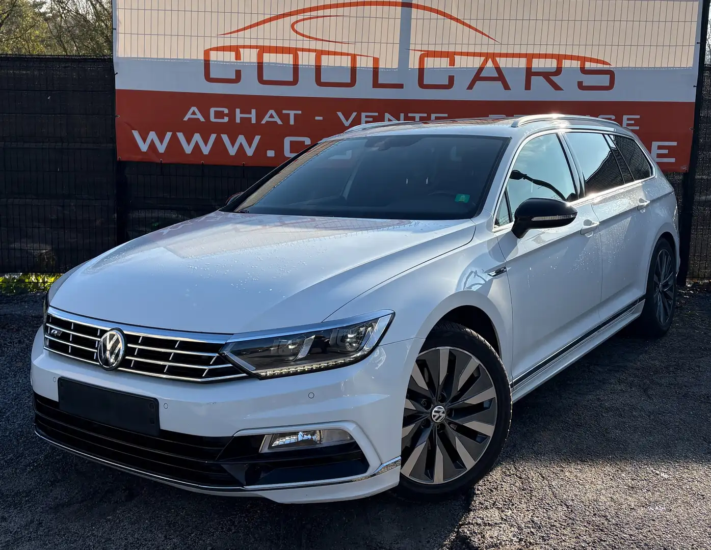 Volkswagen Passat Variant 1.6 CR TDi R-Line DSG -EU6 - GARANTIE 1AN - Wit - 1