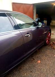 XJ V6 3.0 - 275 Diesel S Portfolio Empattement Court A