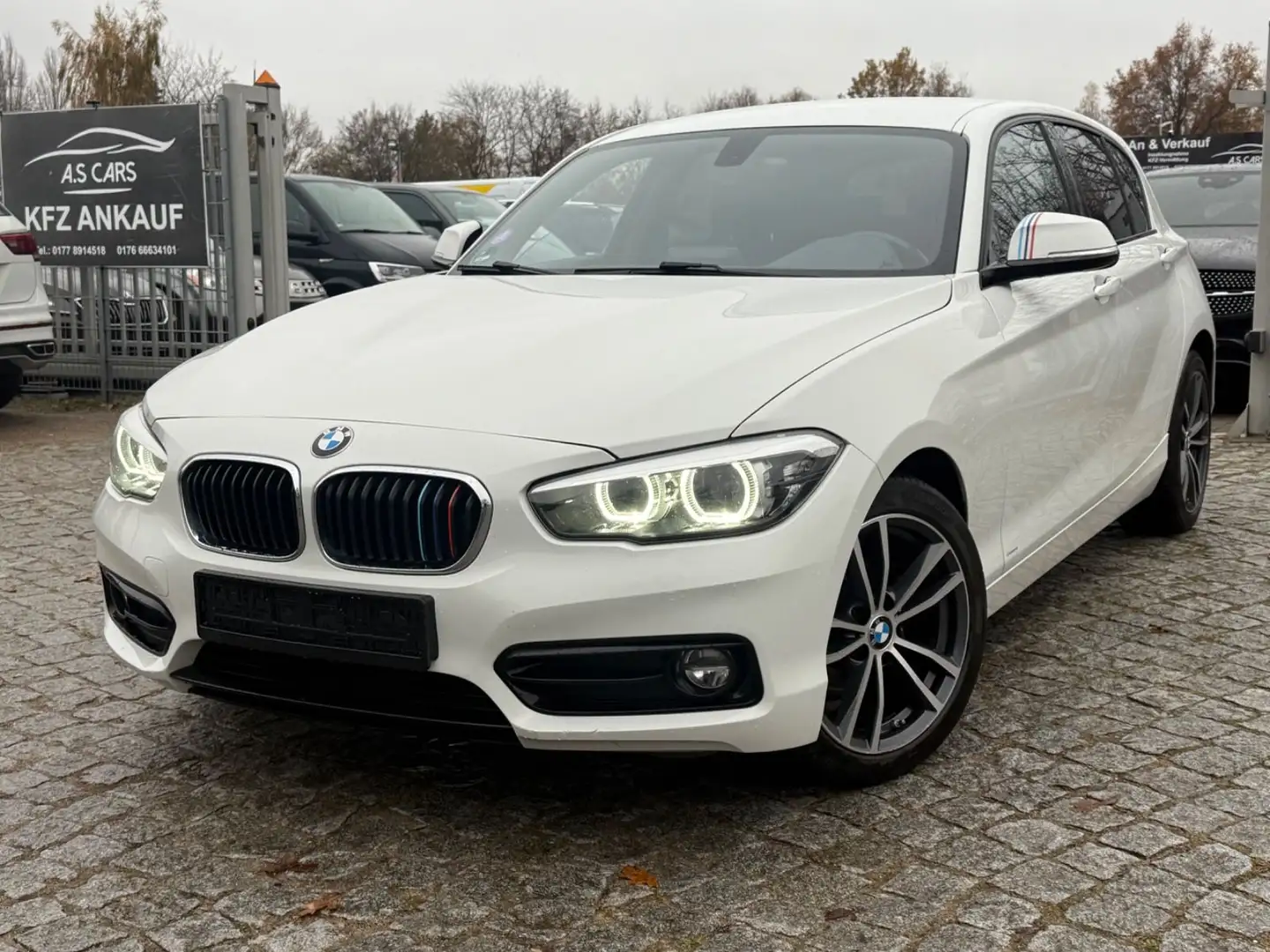 BMW 116 i Edition Sport Line Shadow*NAV*PDC*Euro6 Weiß - 1