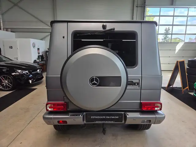 Mercedes-Benz G 500 view 12