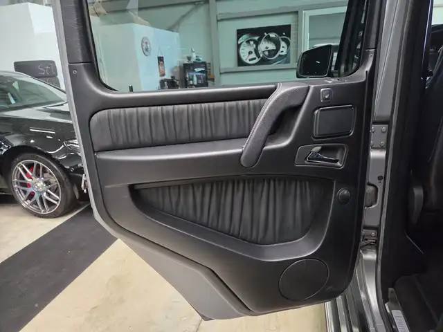 Mercedes-Benz G 500 view 25