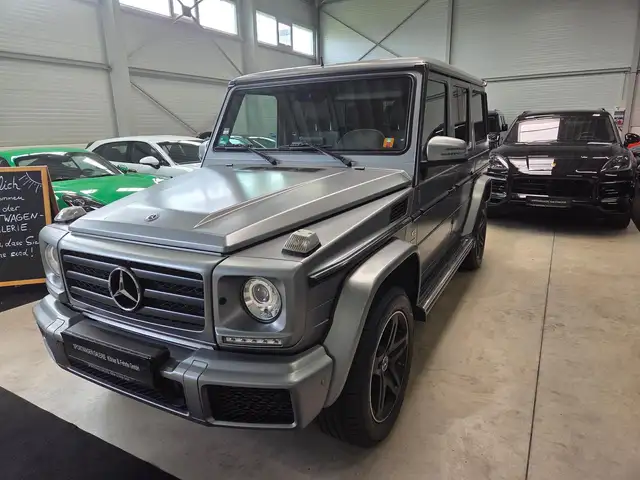Mercedes-Benz G 500 view 8