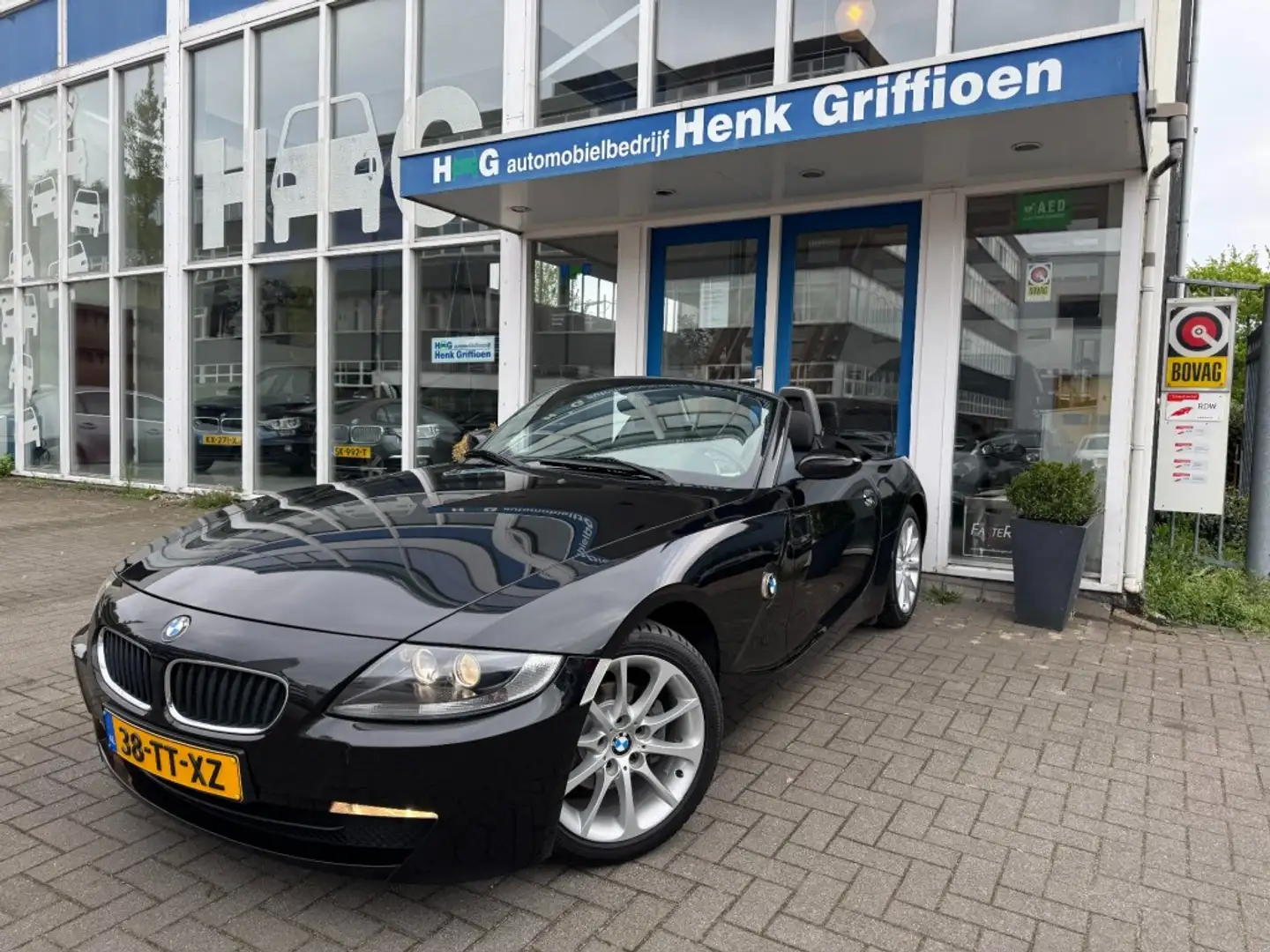 BMW Z4 Z4 Roadster 2.0i Introduction I Youngtimer I 16.73 Schwarz - 1