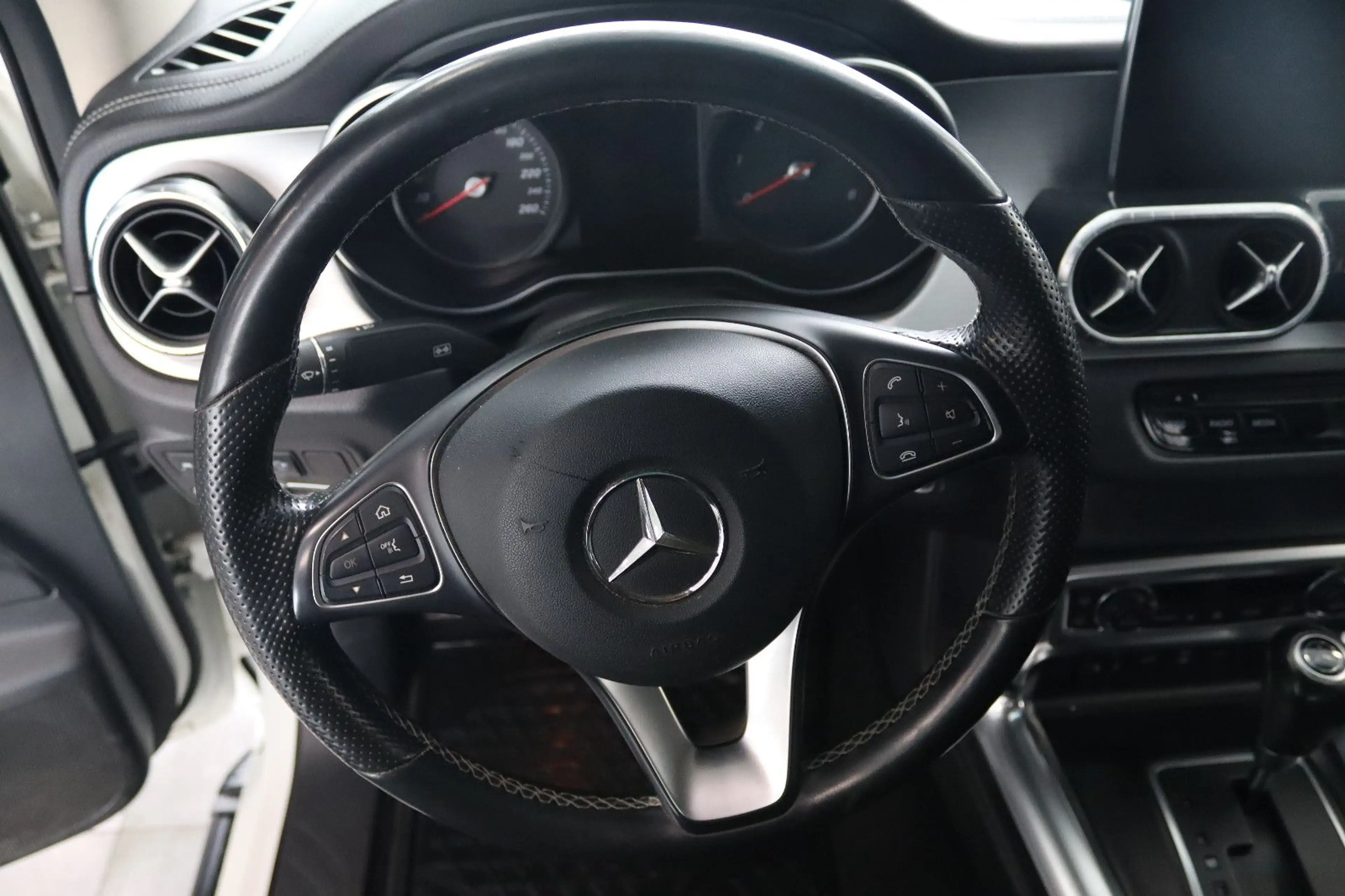 Mercedes-Benz X 250 d 4Matic Doppelkabine Edition Power — photo 13