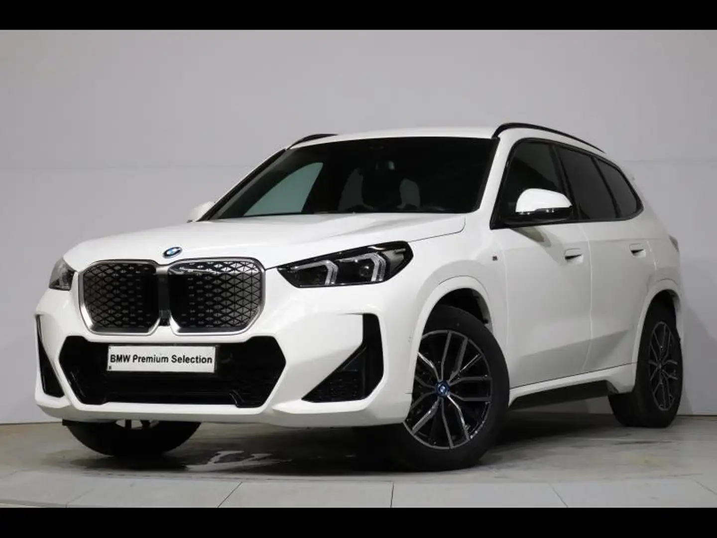BMW iX1 eDrive20 Kit M Sport Blanc - 1