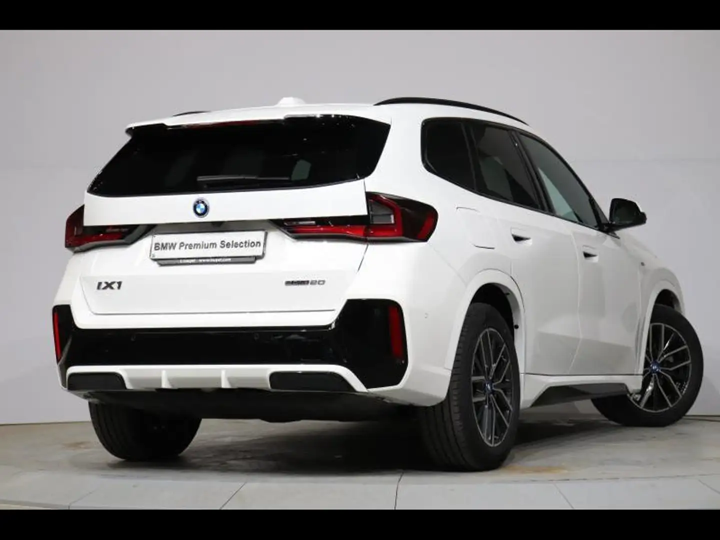BMW iX1 eDrive20 Kit M Sport Blanc - 2
