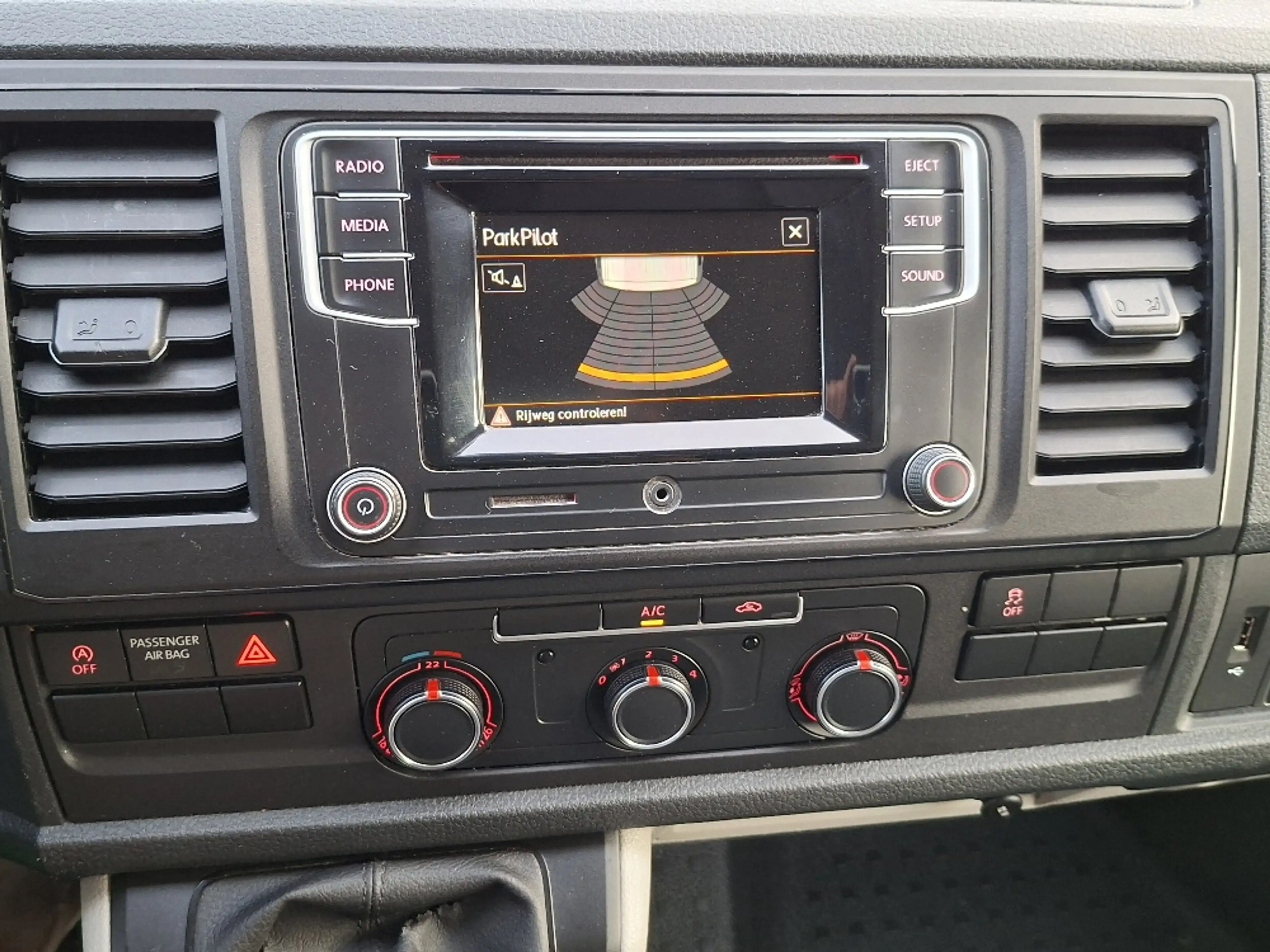 Volkswagen Transporter 2.0 TDI L1H1 * Airco * Parkeersensoren * Cruise Co — photo 15