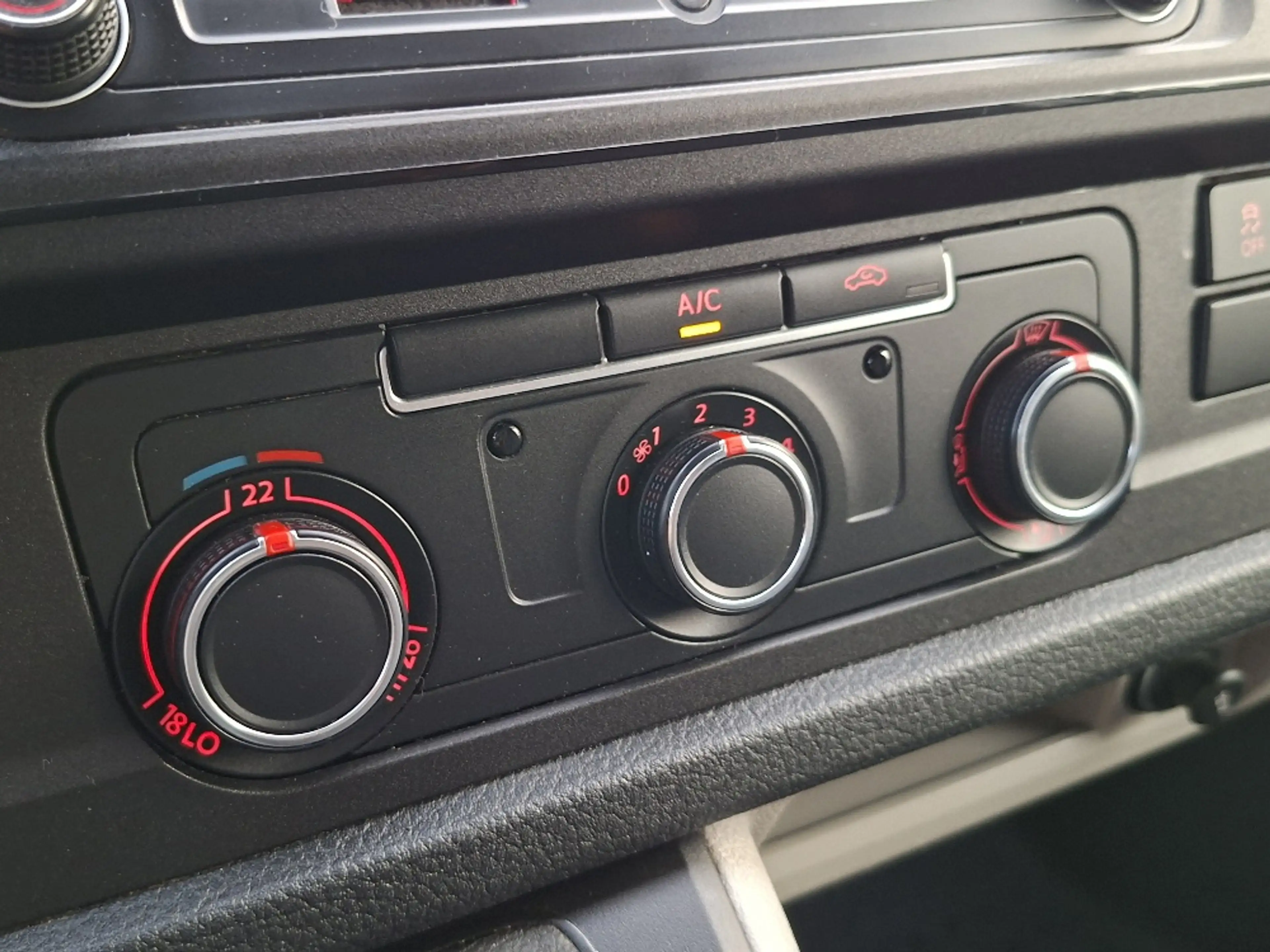 Volkswagen Transporter 2.0 TDI L1H1 * Airco * Parkeersensoren * Cruise Co — photo 18