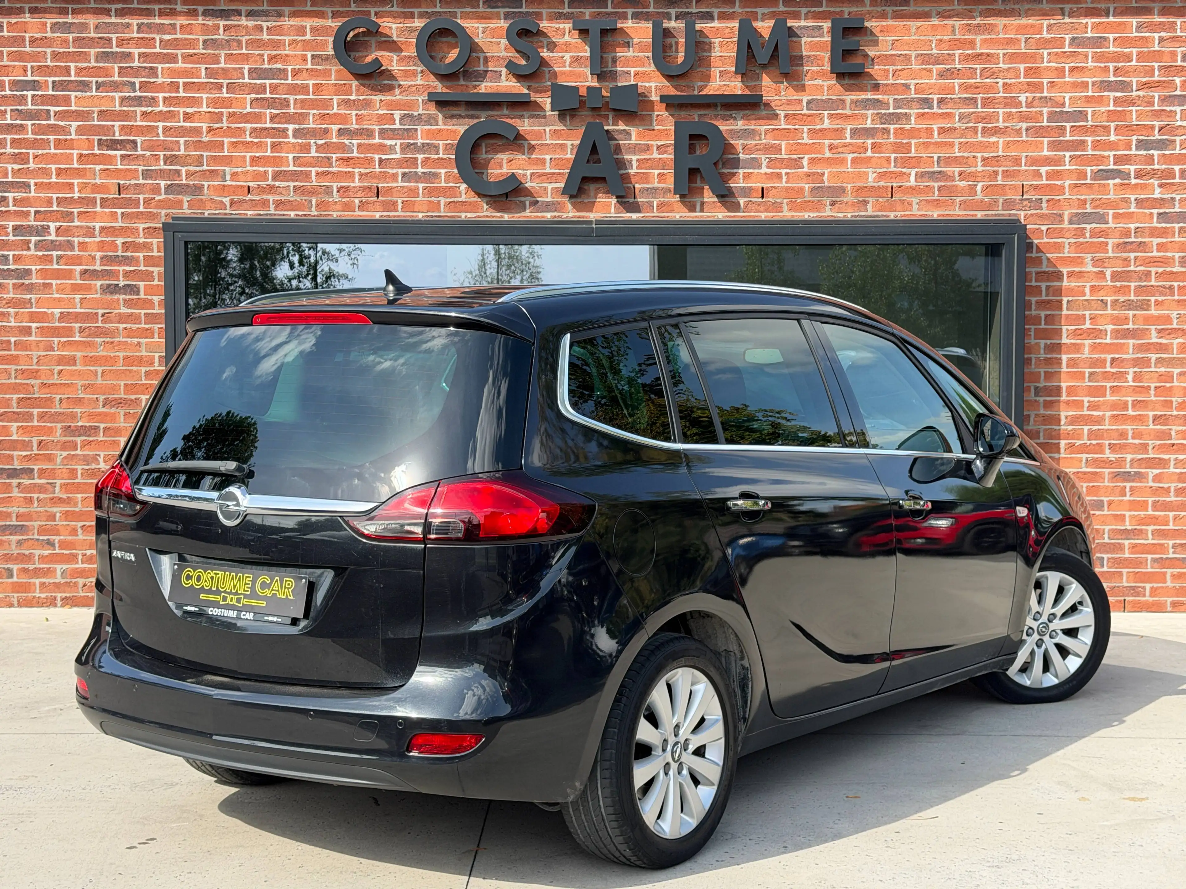 Opel Zafira Tourer 1.4 Turbo - 7 places - Climatisation - Navigation — photo 4
