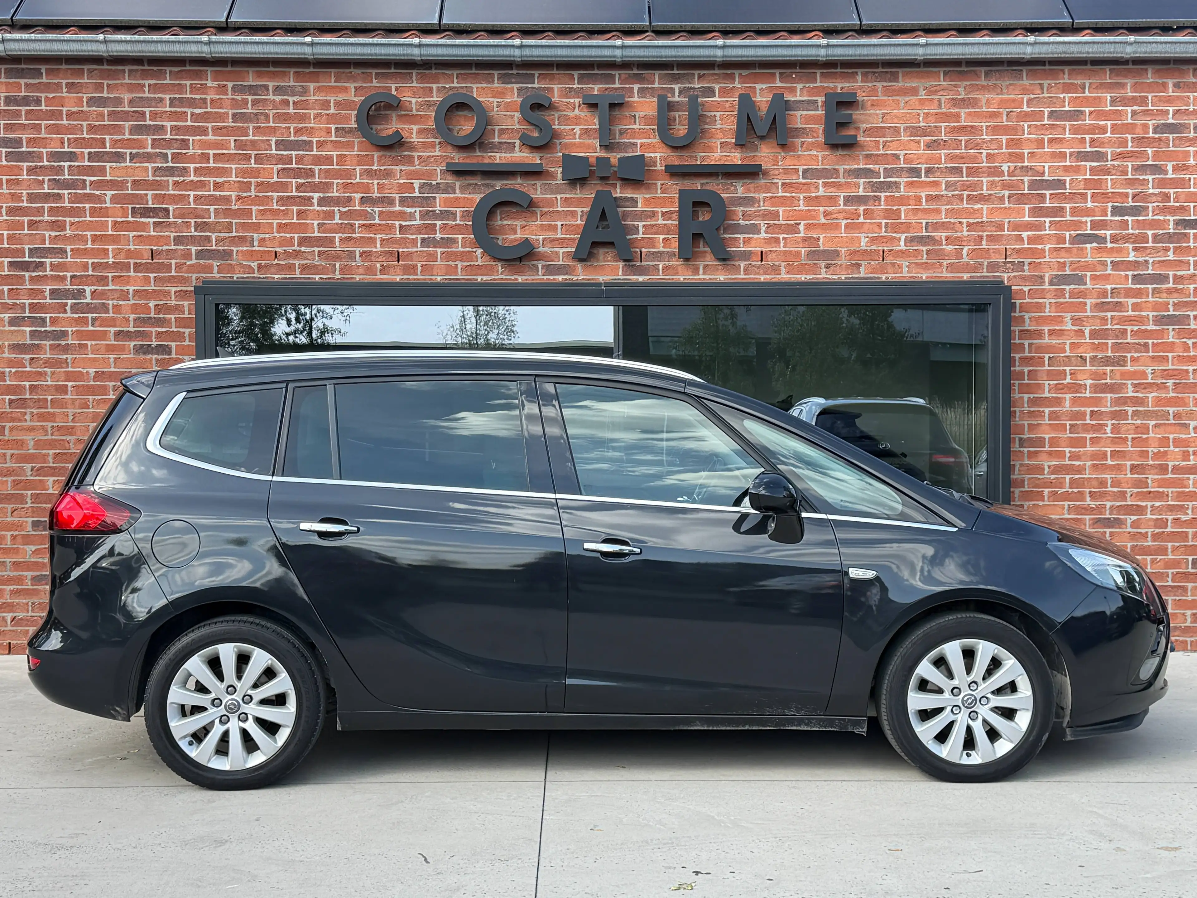 Opel Zafira Tourer 1.4 Turbo - 7 places - Climatisation - Navigation — photo 5