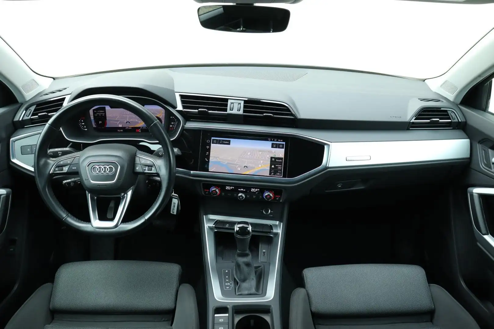 Audi Q3 35 TFSI / S-Line / Black Optic / 150PK / Matrix LE Blanc - 2