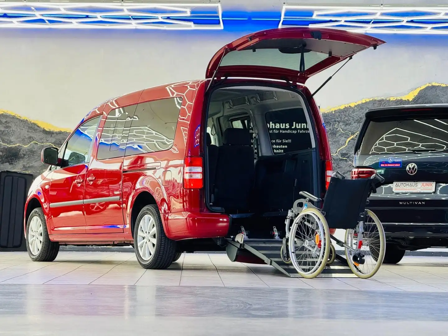 Volkswagen Caddy Maxi-Team-Behindertengerecht-Rampe Roşu - 1