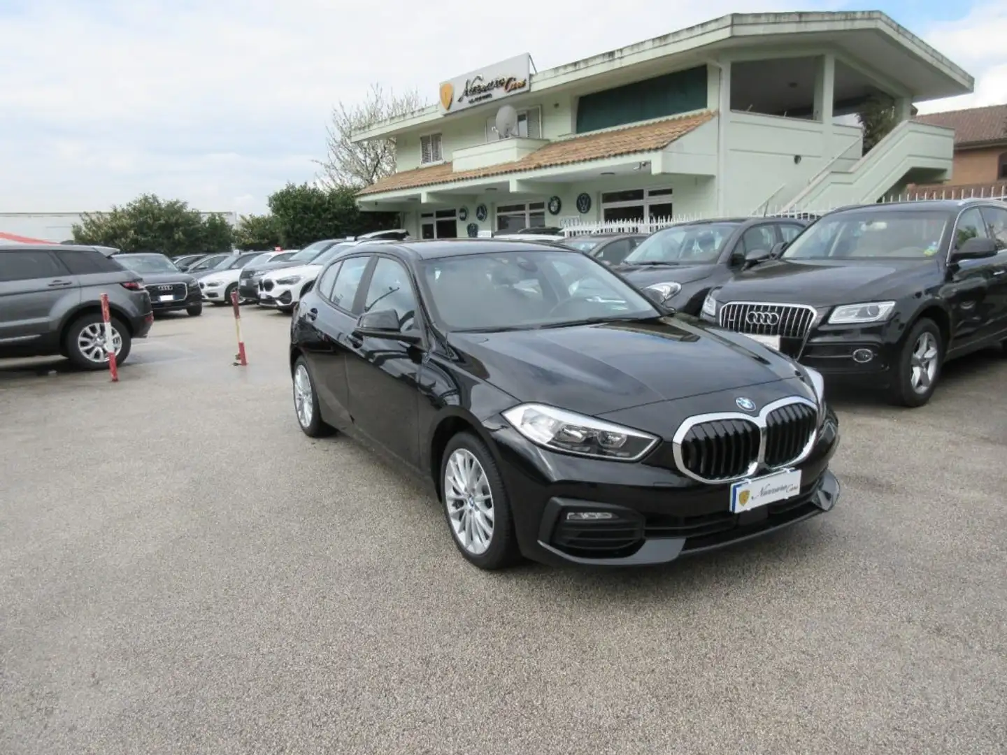 BMW 118 d 5p. Business Advantage NAVIGATORE Negro - 1
