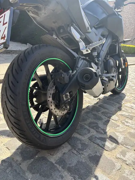 Yamaha MT-125 - foto 4
