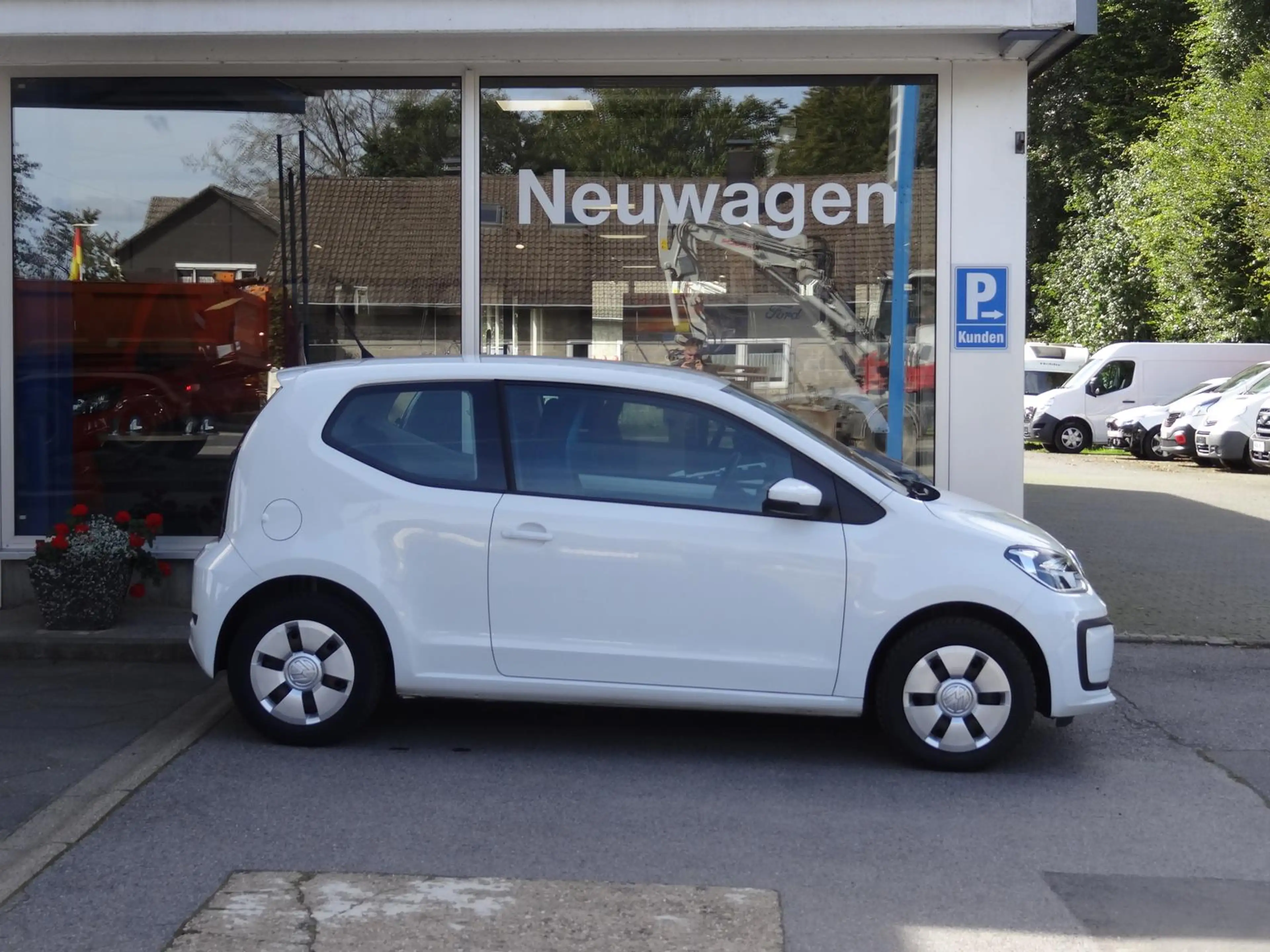Volkswagen up! 1.0 *WINTERREIFEN*HU/TÜV bis 01/2028* — photo 4