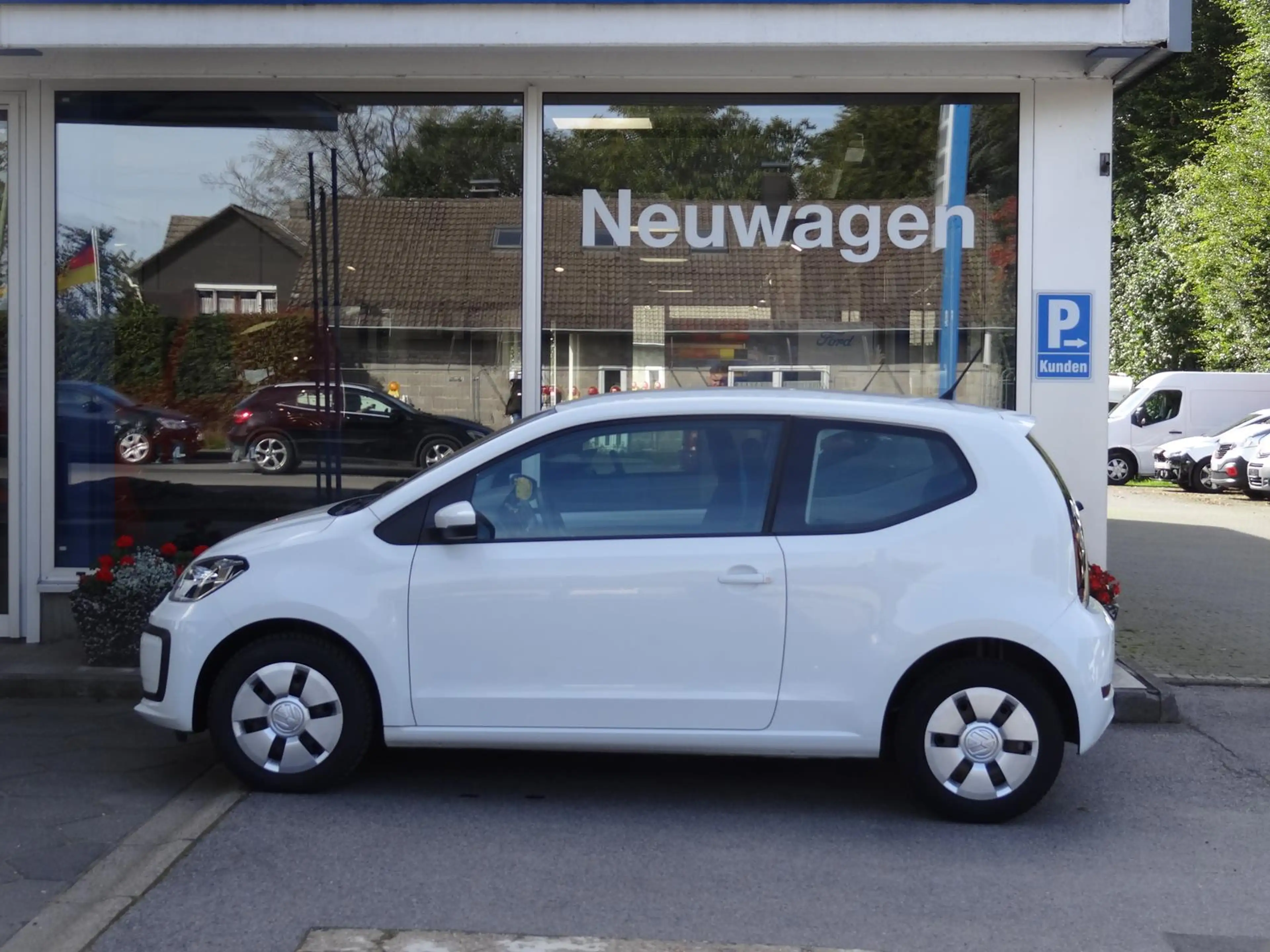 Volkswagen up! 1.0 *WINTERREIFEN*HU/TÜV bis 01/2028* — photo 5