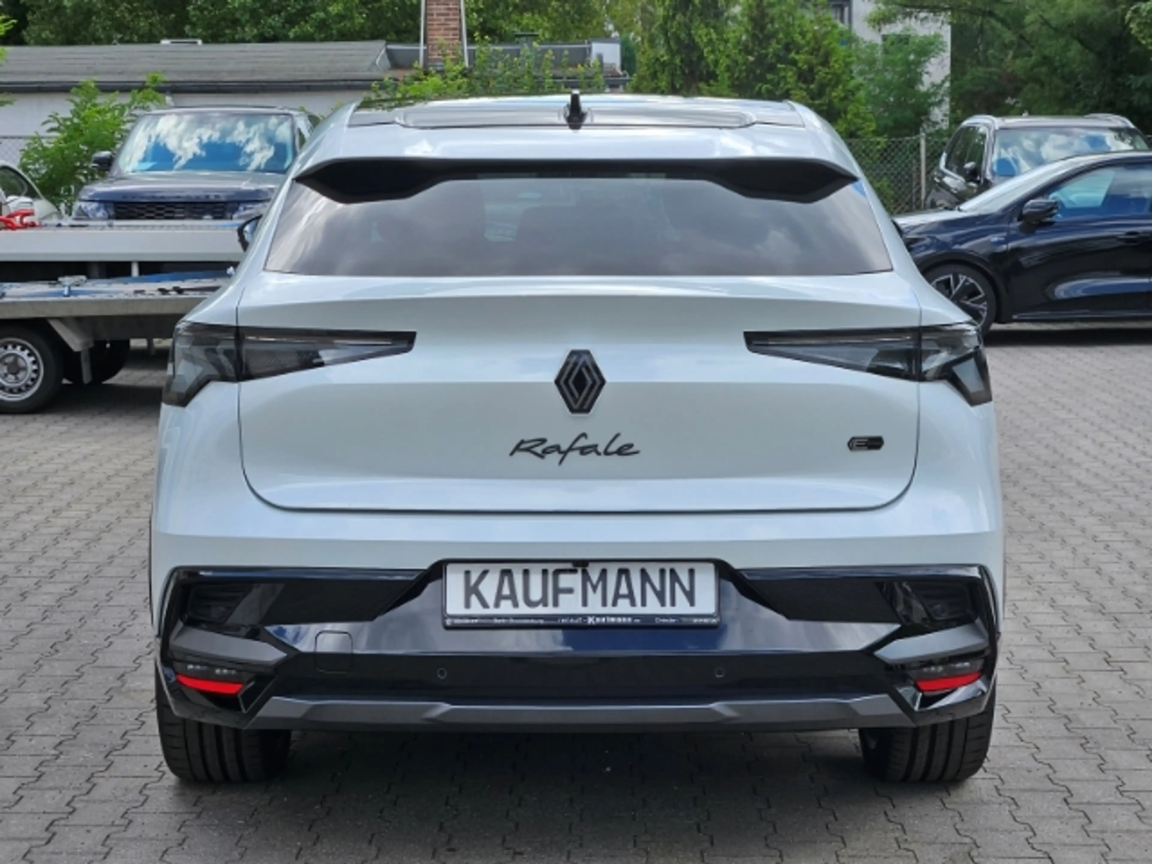 Renault Rafale 300 E-Tech Plug-in Hybrid 4x4 Atelier Alpine HUD P — photo 5