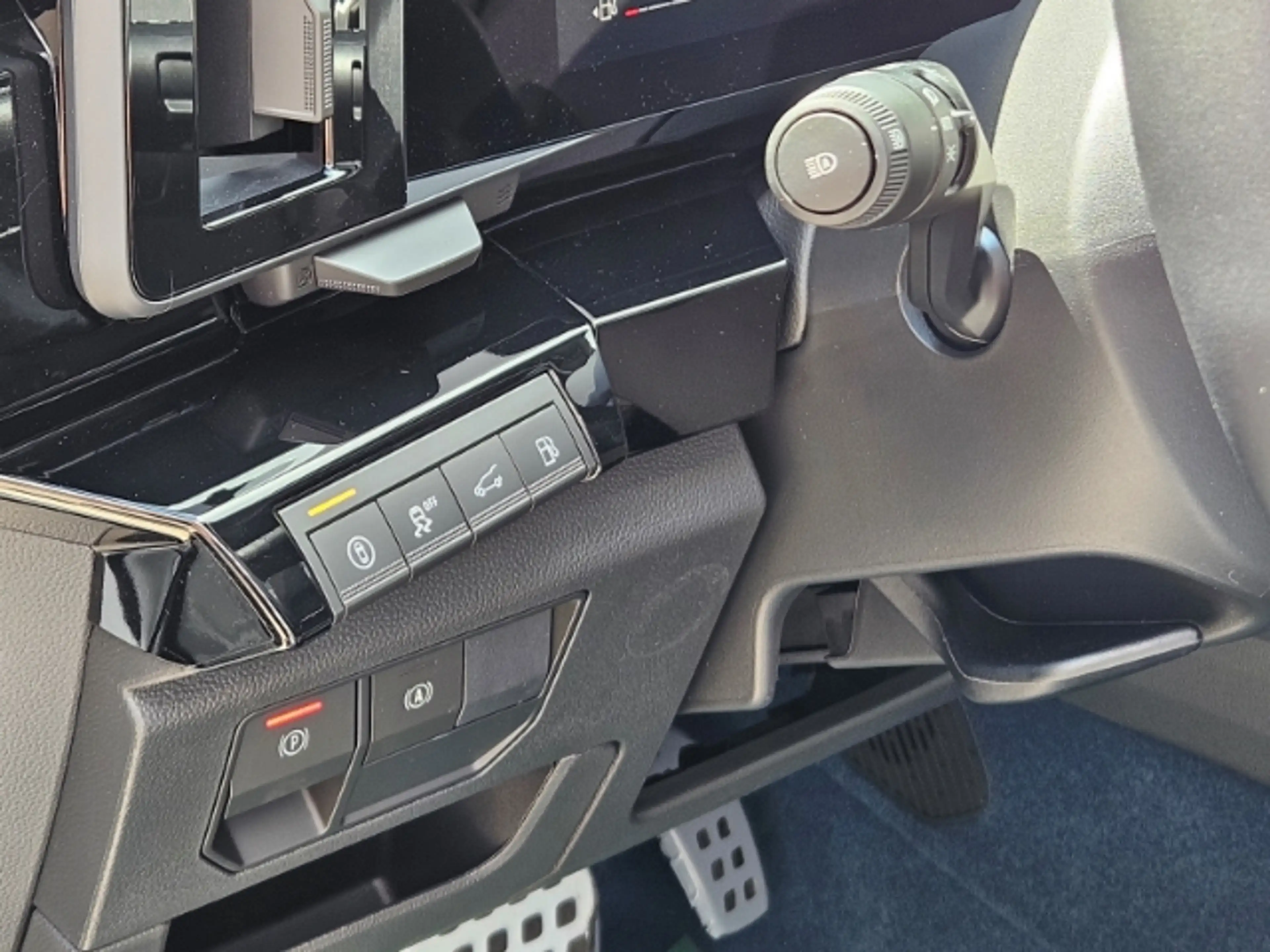 Renault Rafale 300 E-Tech Plug-in Hybrid 4x4 Atelier Alpine HUD P — photo 15