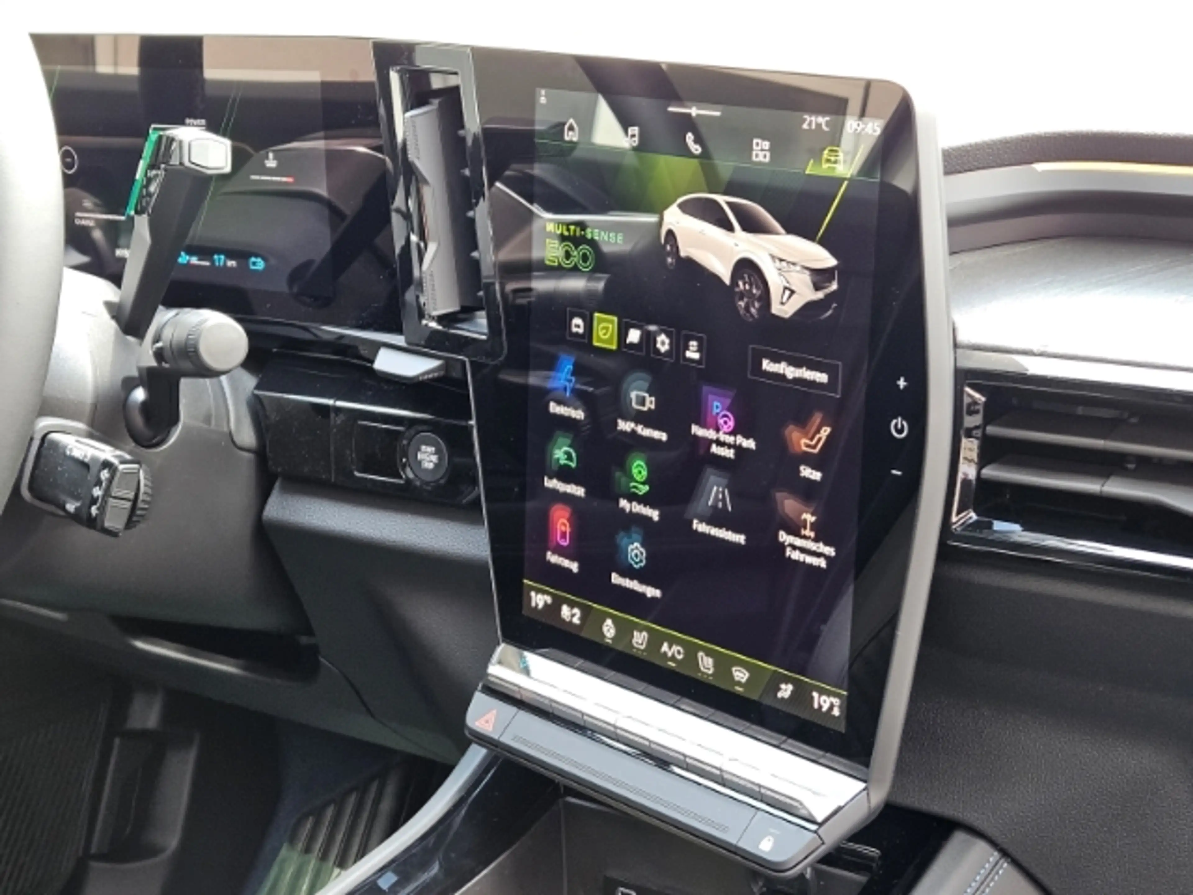 Renault Rafale 300 E-Tech Plug-in Hybrid 4x4 Atelier Alpine HUD P — photo 11