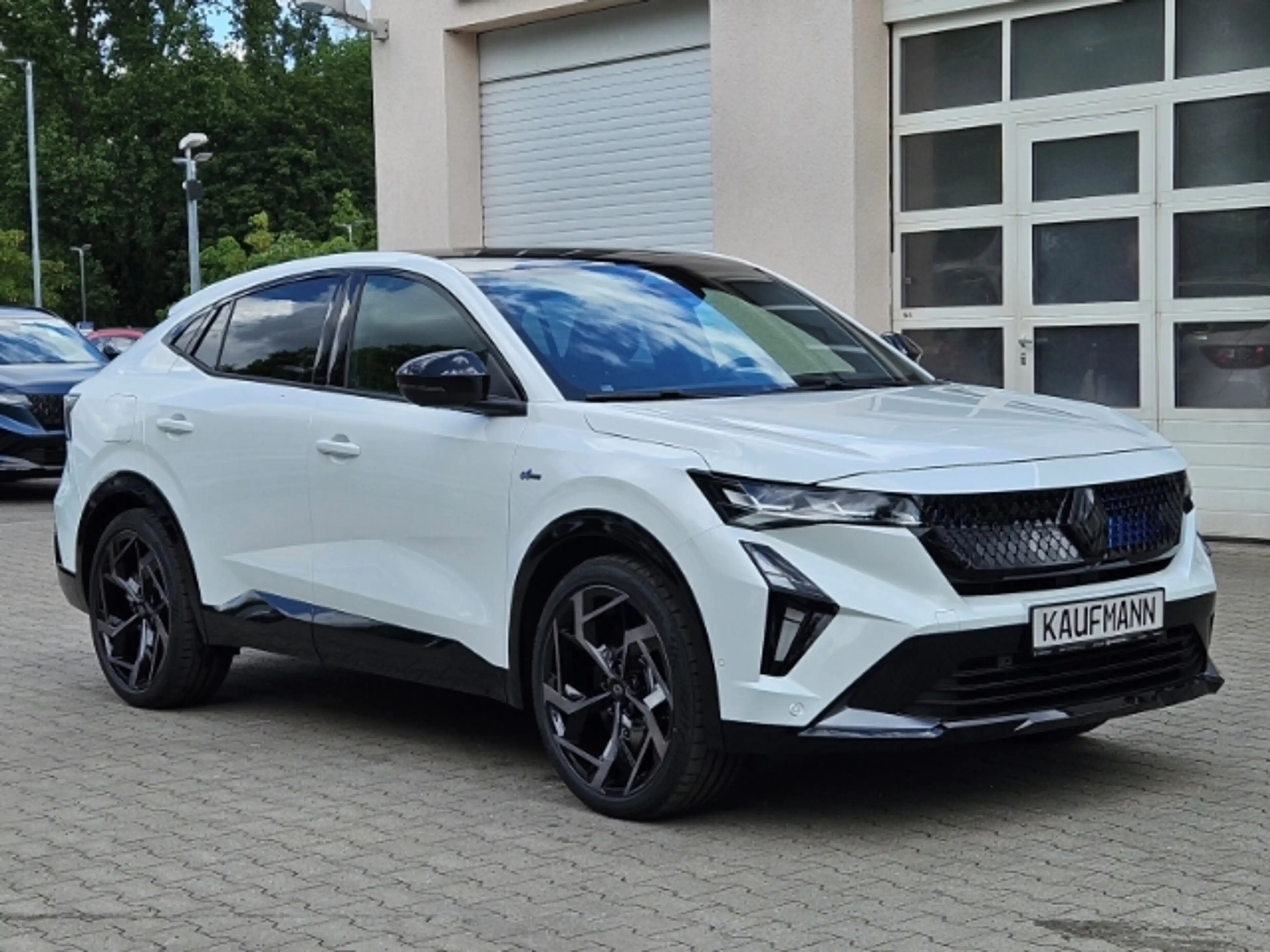 Renault Rafale 300 E-Tech Plug-in Hybrid 4x4 Atelier Alpine HUD P — photo 3