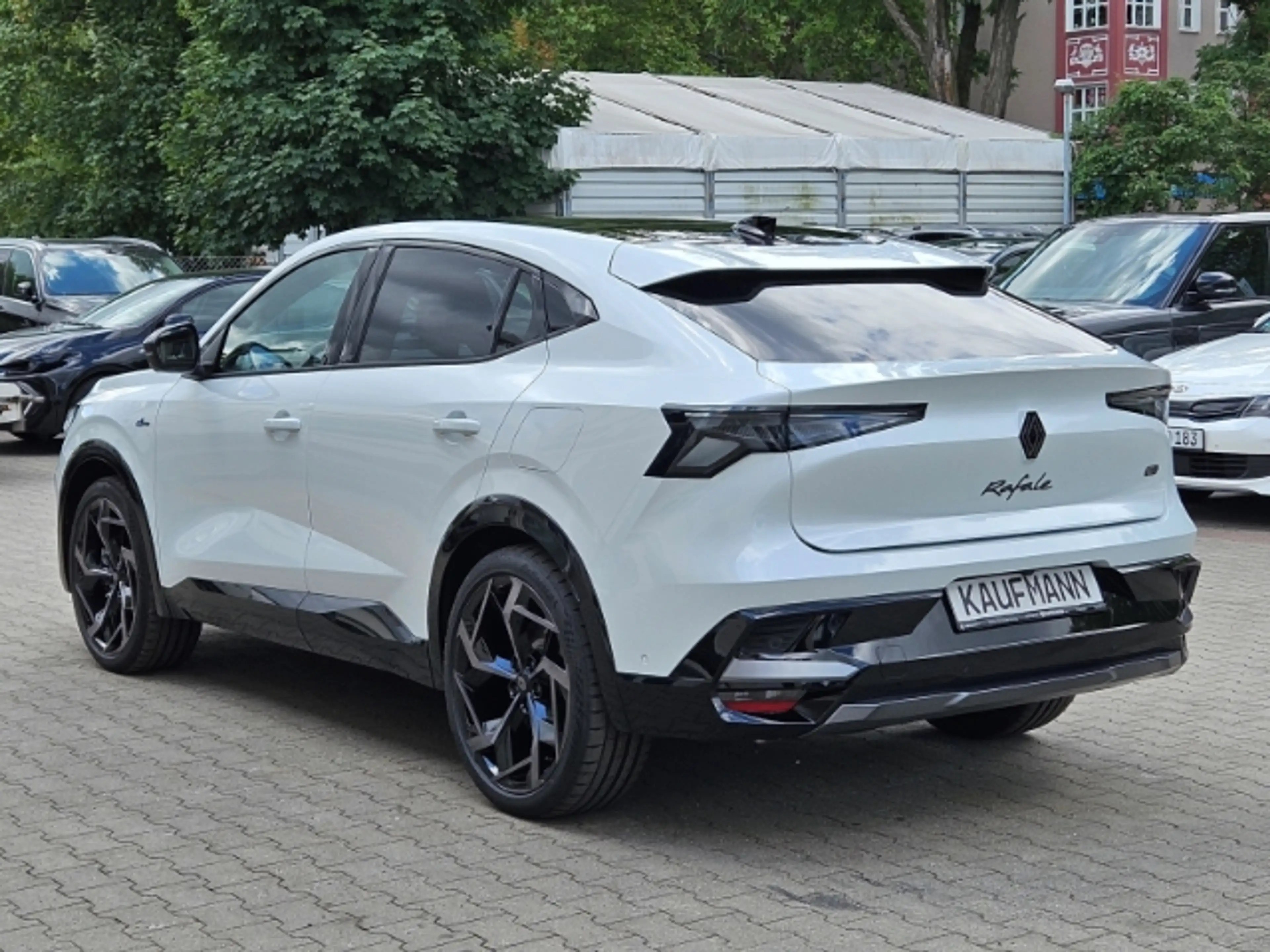 Renault Rafale 300 E-Tech Plug-in Hybrid 4x4 Atelier Alpine HUD P — photo 6