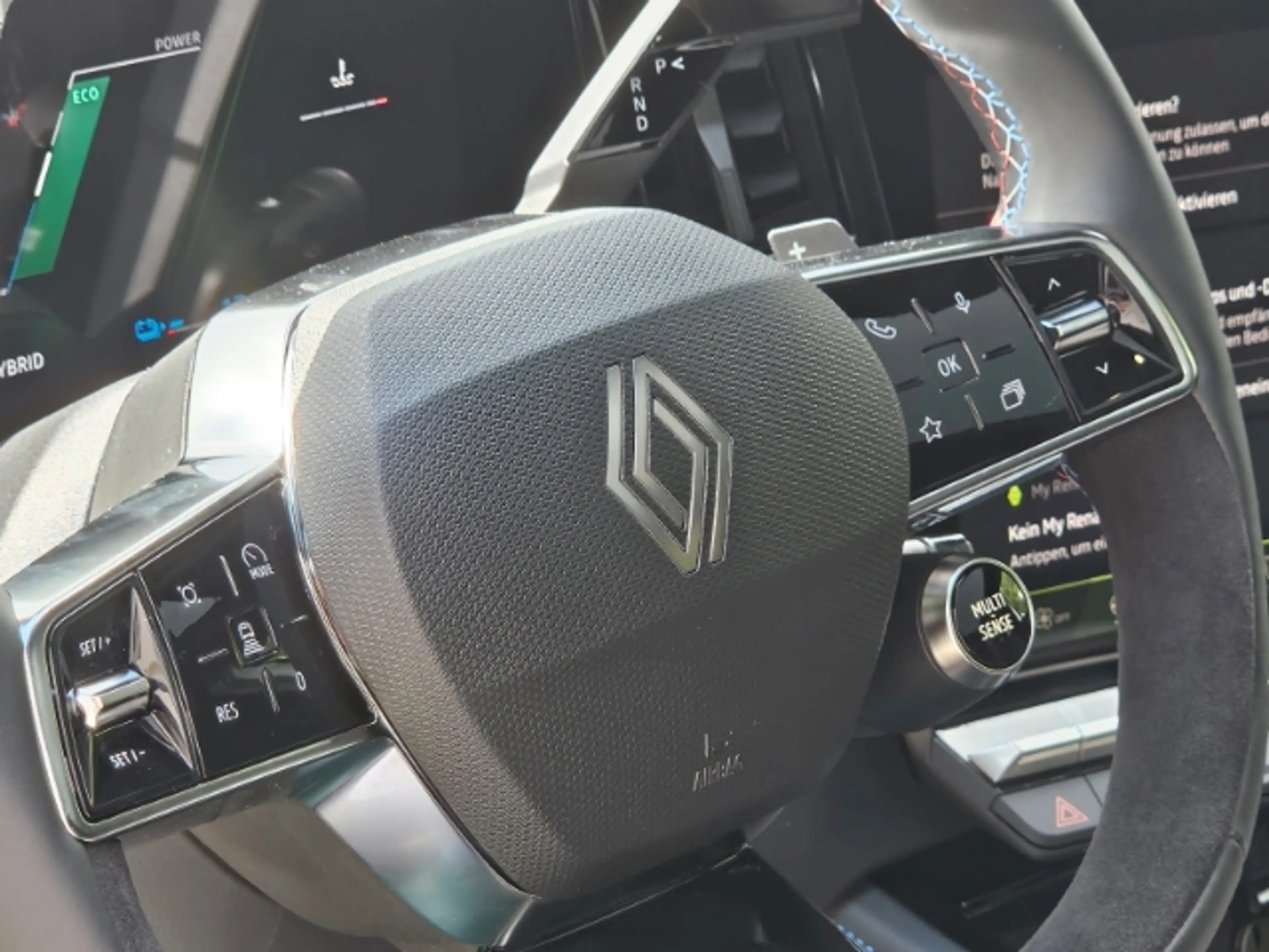 Renault Rafale 300 E-Tech Plug-in Hybrid 4x4 Atelier Alpine HUD P — photo 14