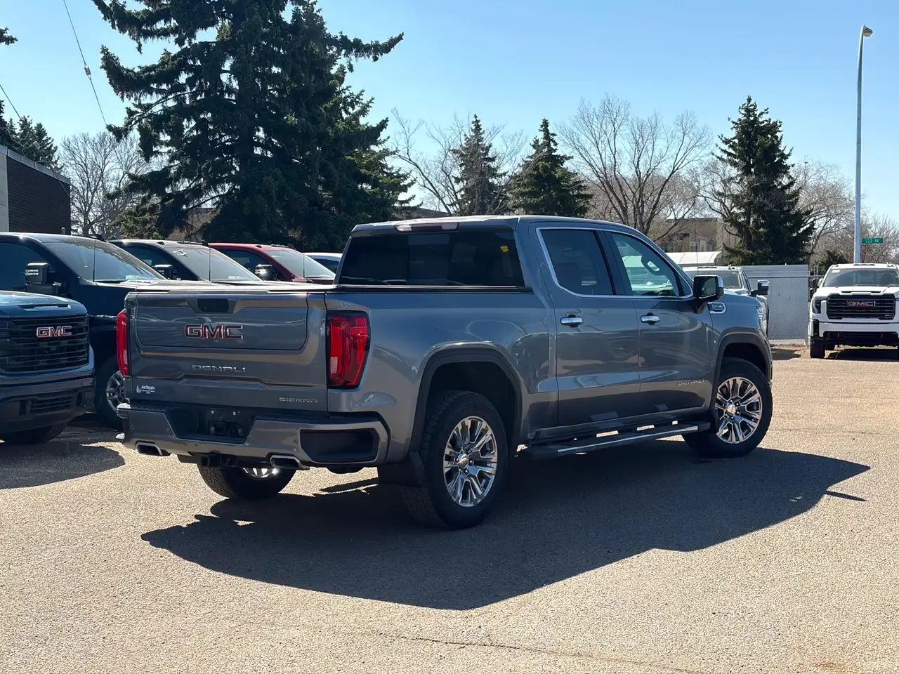 GMC Sierra 1500 снимка GMC Sierra 1500