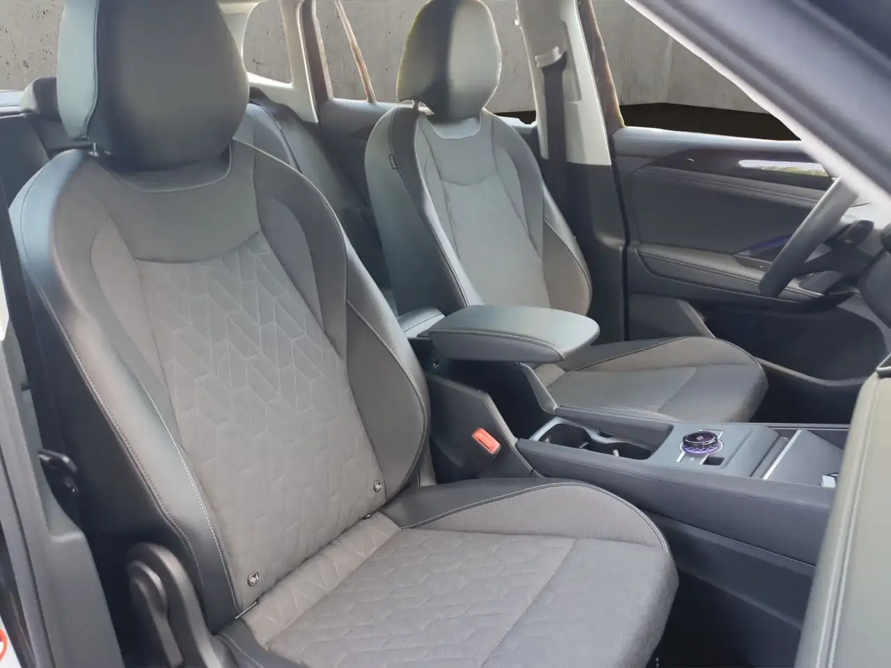 Volkswagen Tiguan 1.5 eTSI Life DSG 360°-Kamera 14