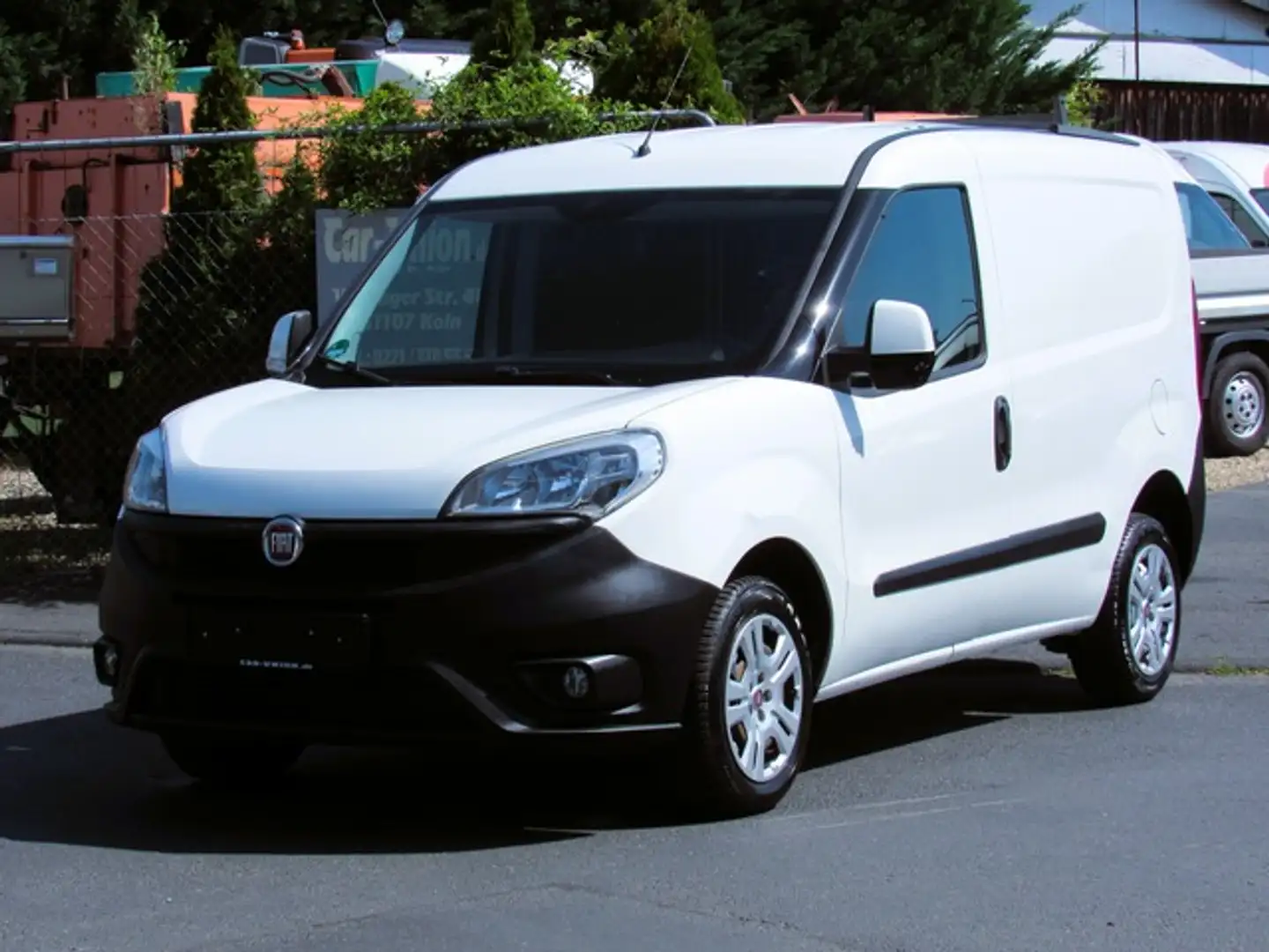 Fiat Doblo Multijet2 Prof. Dachöffnung zum Beladen Weiß - 1