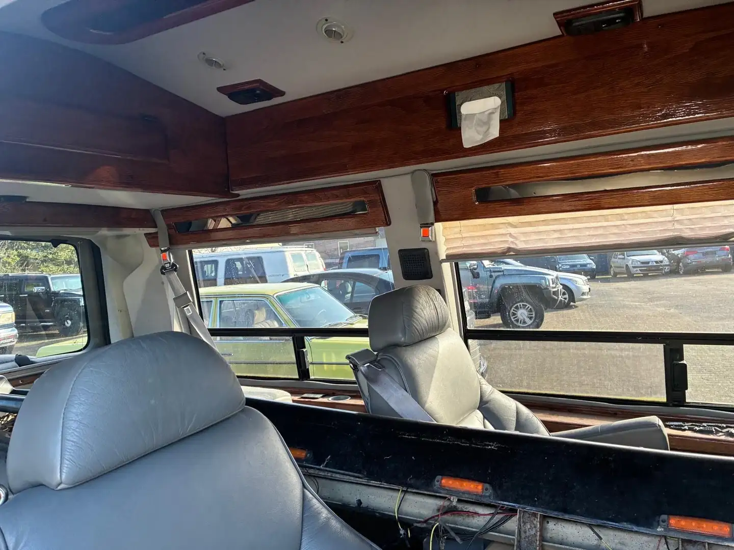 GMC Savana Express 5,7 V8 Blau - 2