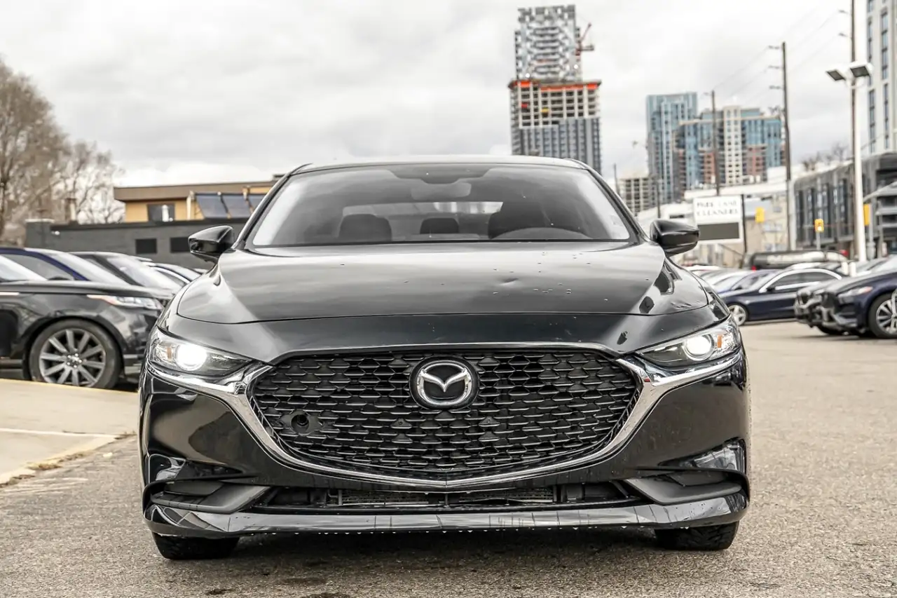 Mazda 3 снимка Mazda 3
