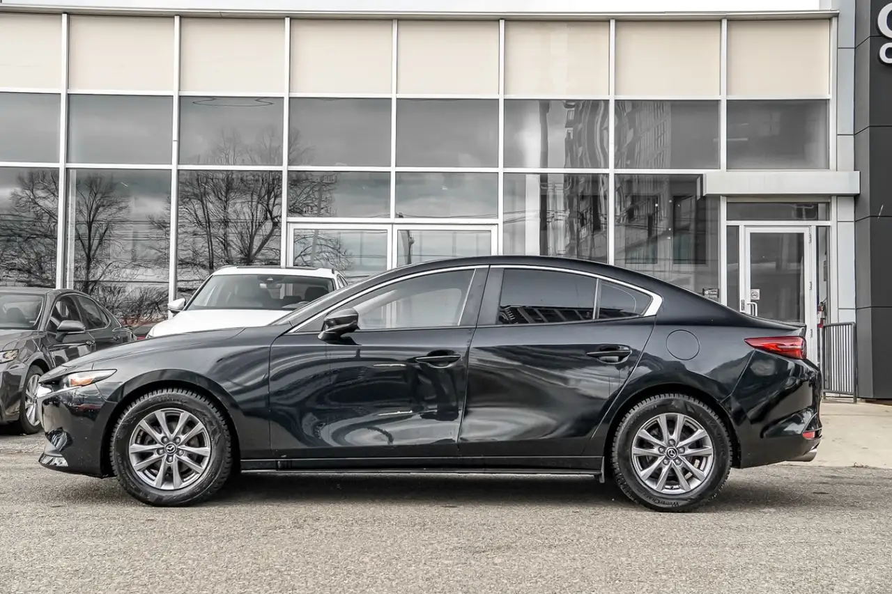 Mazda 3 снимка Mazda 3