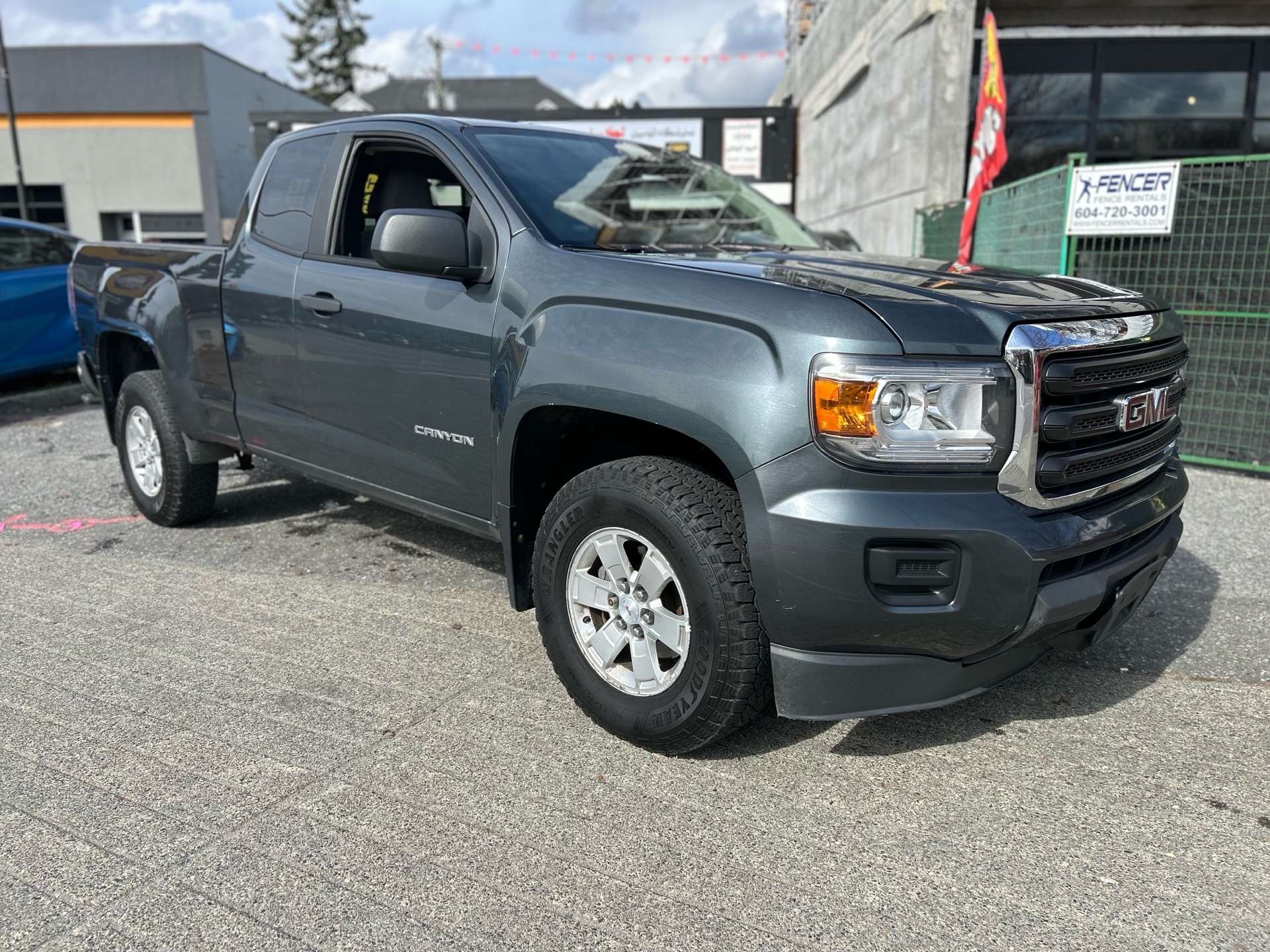 2015 GMC Canyon 2WD Ext Cab 128.3 alt 3