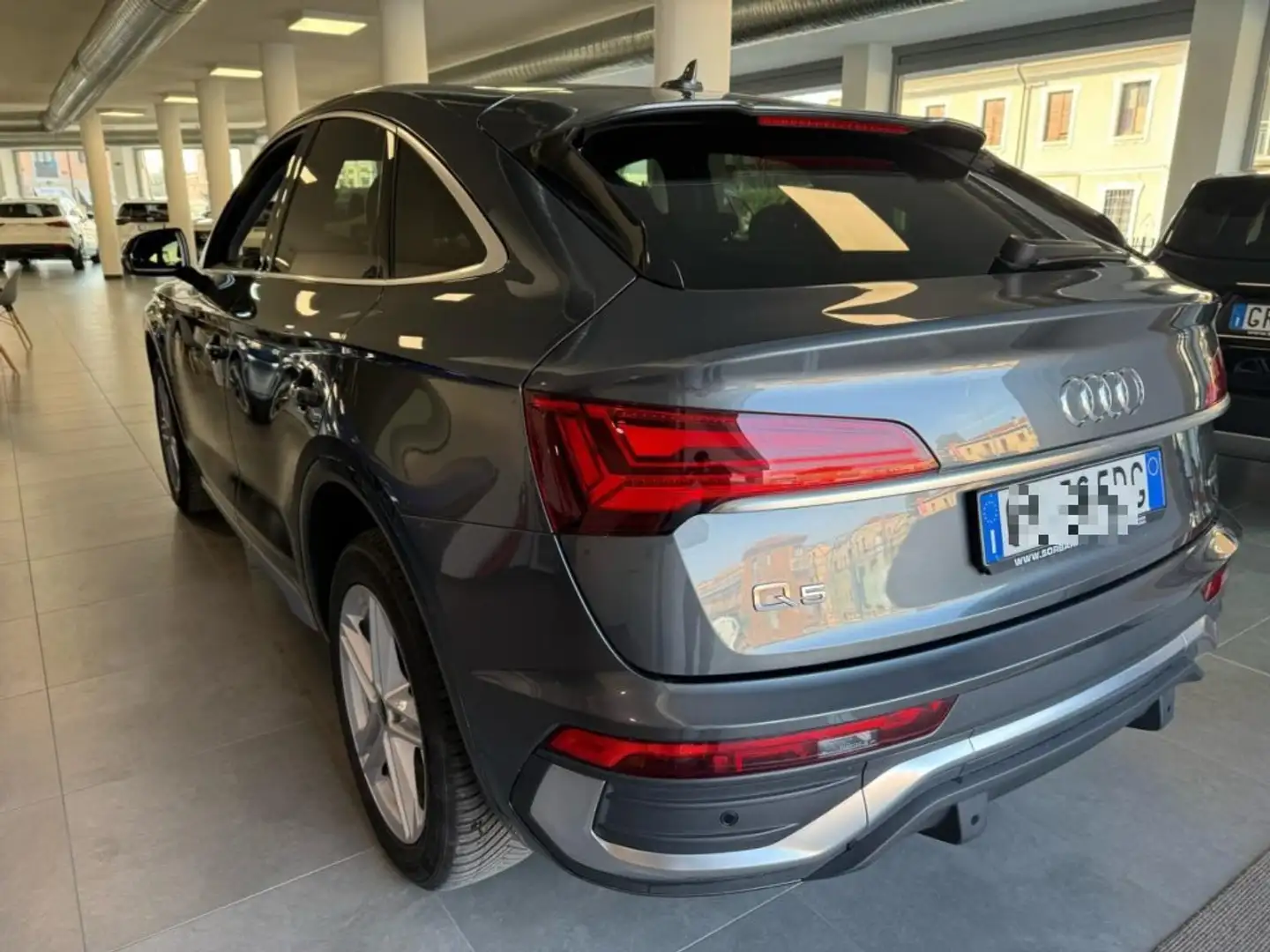 Audi Q5 SPB 40 TDI quattro S tronic S line Grigio - 2