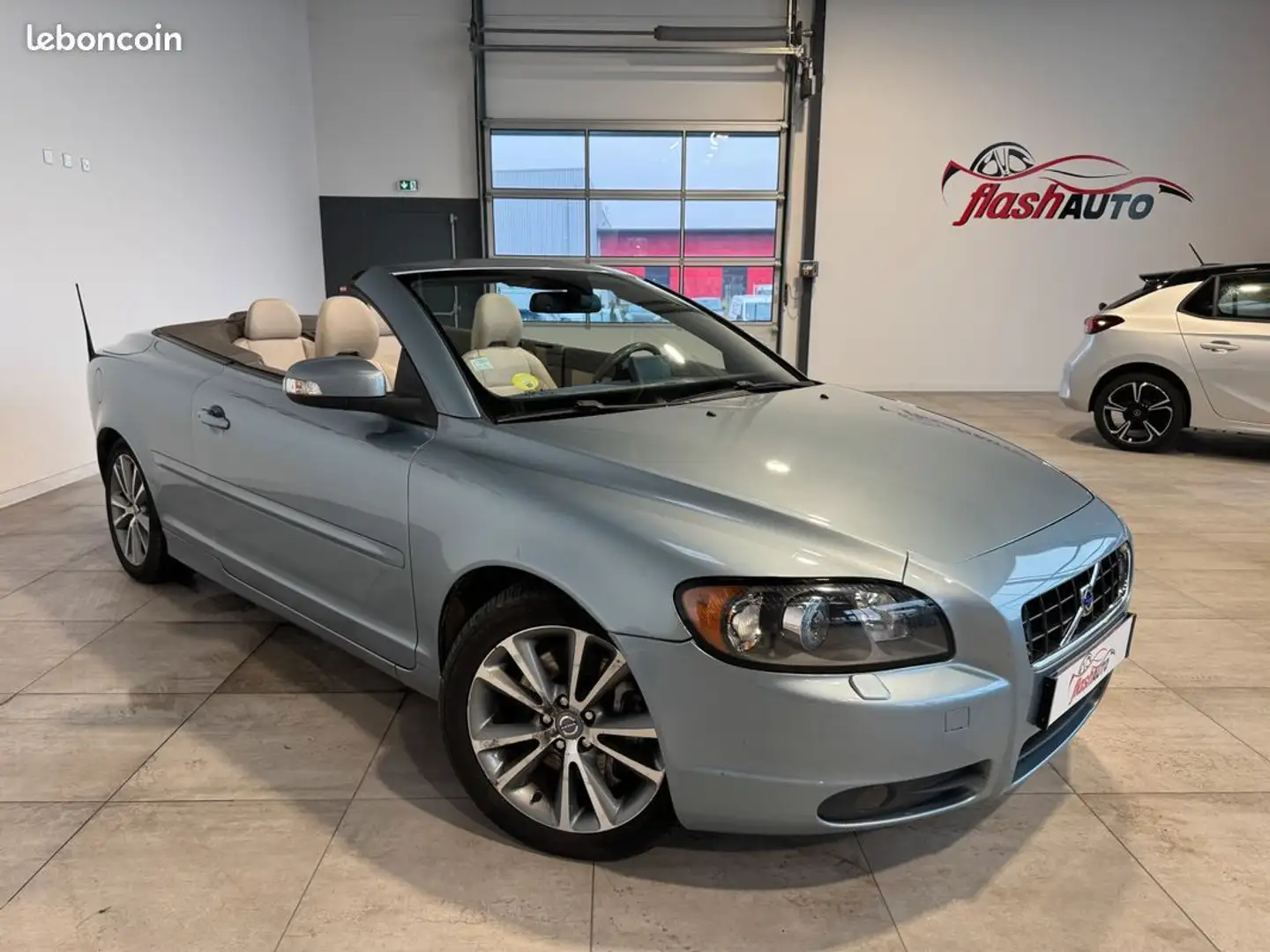 Volvo C70 CC 2.4 i 140cv-BVA-2009 - 2
