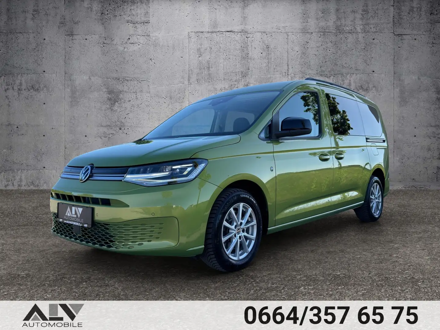 Volkswagen Caddy Life Maxi TSI DSG 7-Sitzer 1.Besitz! Grün - 2