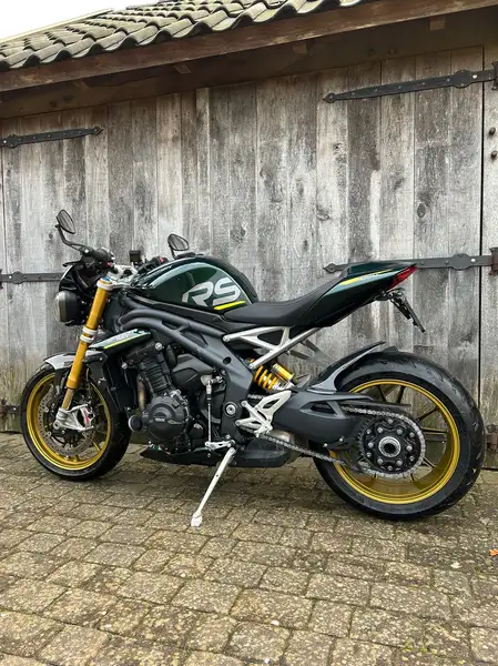 Triumph Speed Triple 1200 RS - foto 4