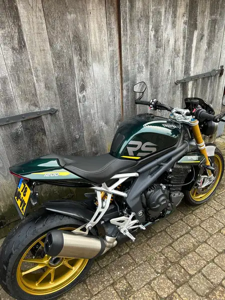 Triumph Speed Triple 1200 RS - foto 5
