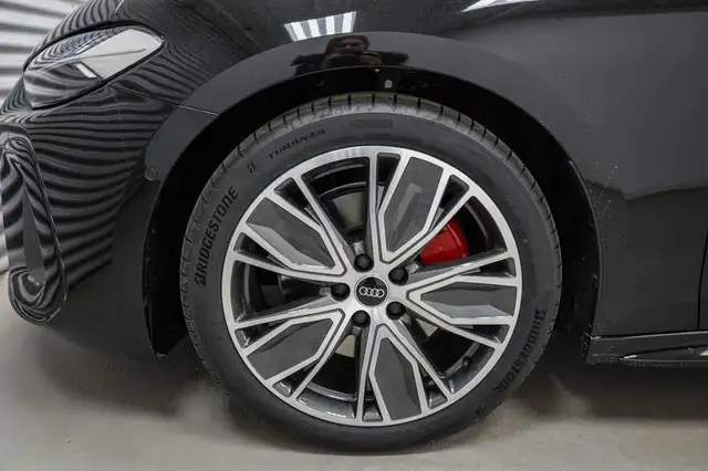 Audi A5 view 5