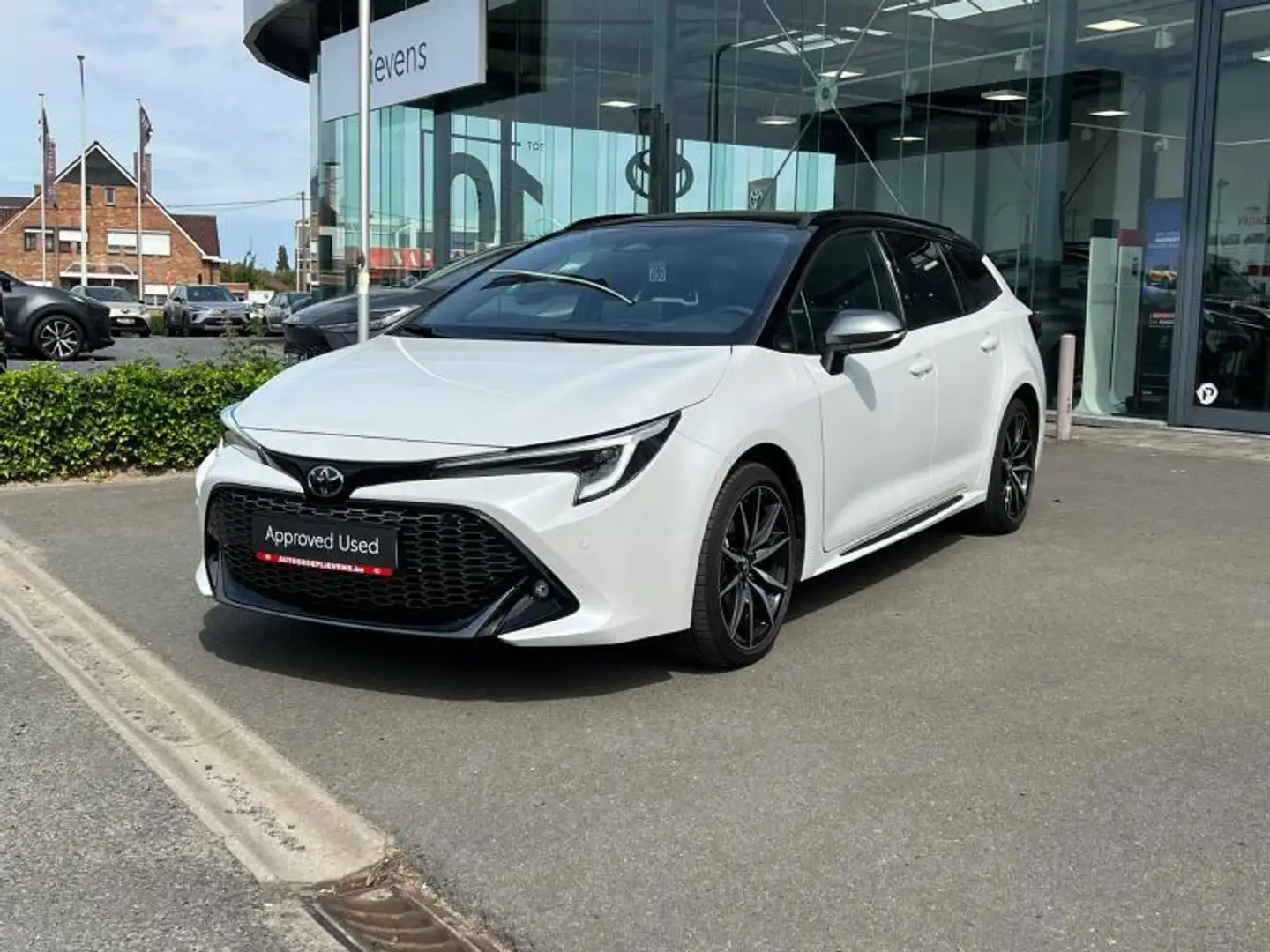 Toyota Corolla 1.8 Hyb GR Sport + tech pack Bianco - 1