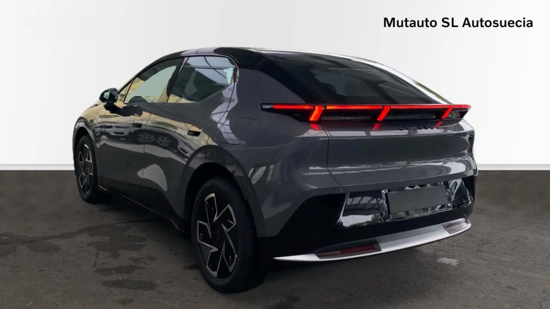 Lynk & Co 02 Eléctrico Core Gris - 2